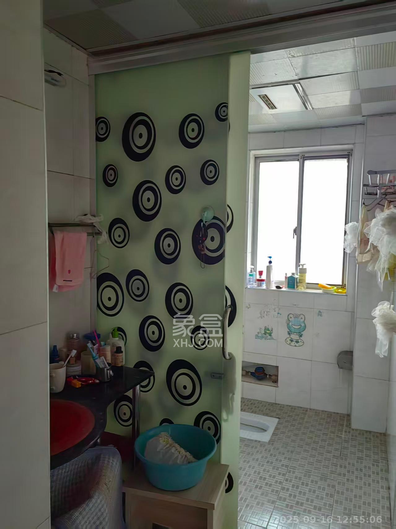 四季星城  3室2厅1卫    1400.0元/月室内图