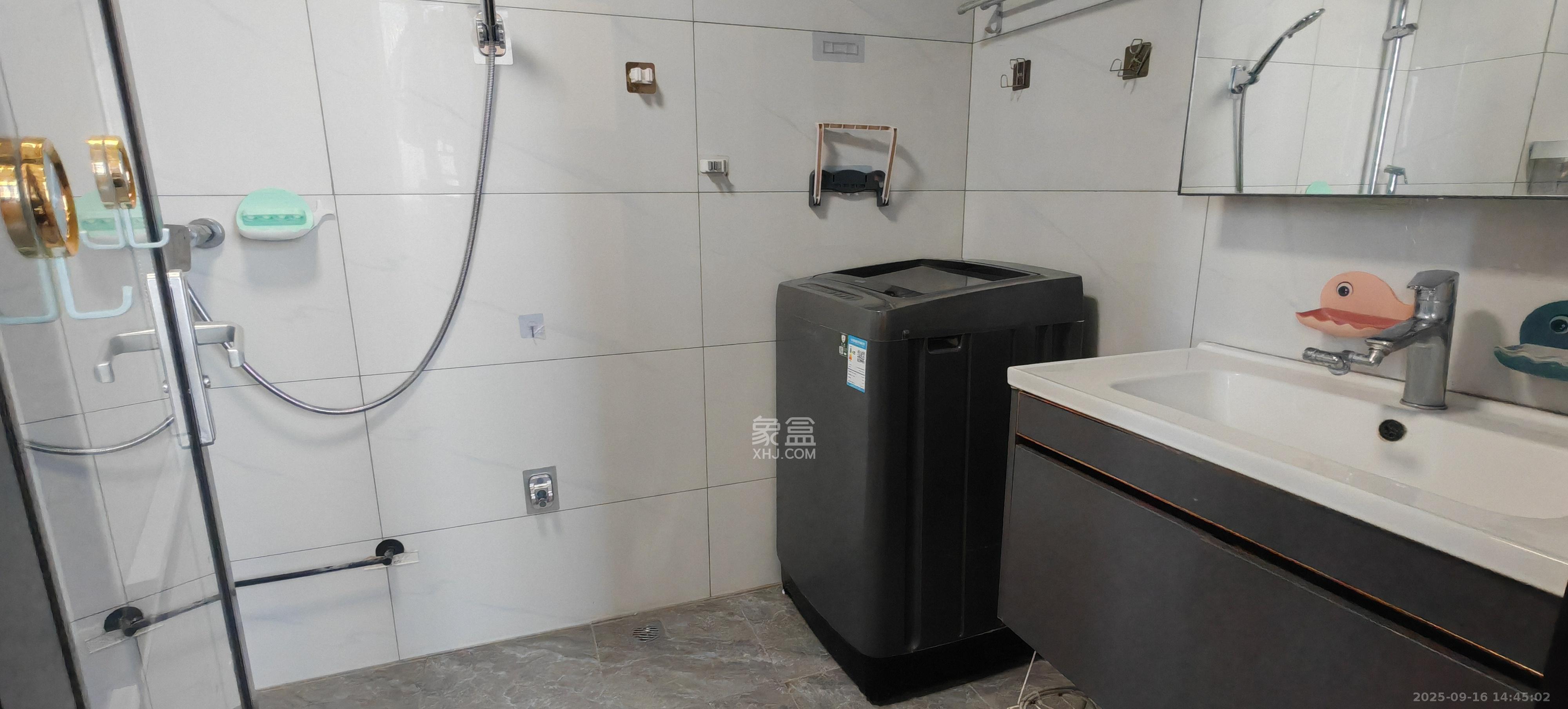 日盛湖湘花苑  1室1厅1卫    1450.0元/月室内图