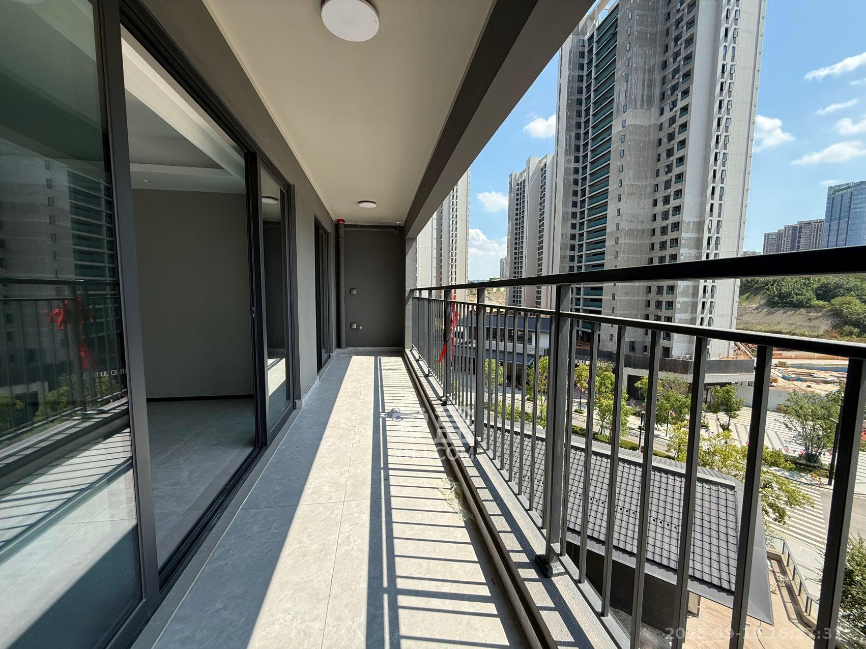 轨道万科璞悦湾  3室2厅2卫    4800.0元/月室内图