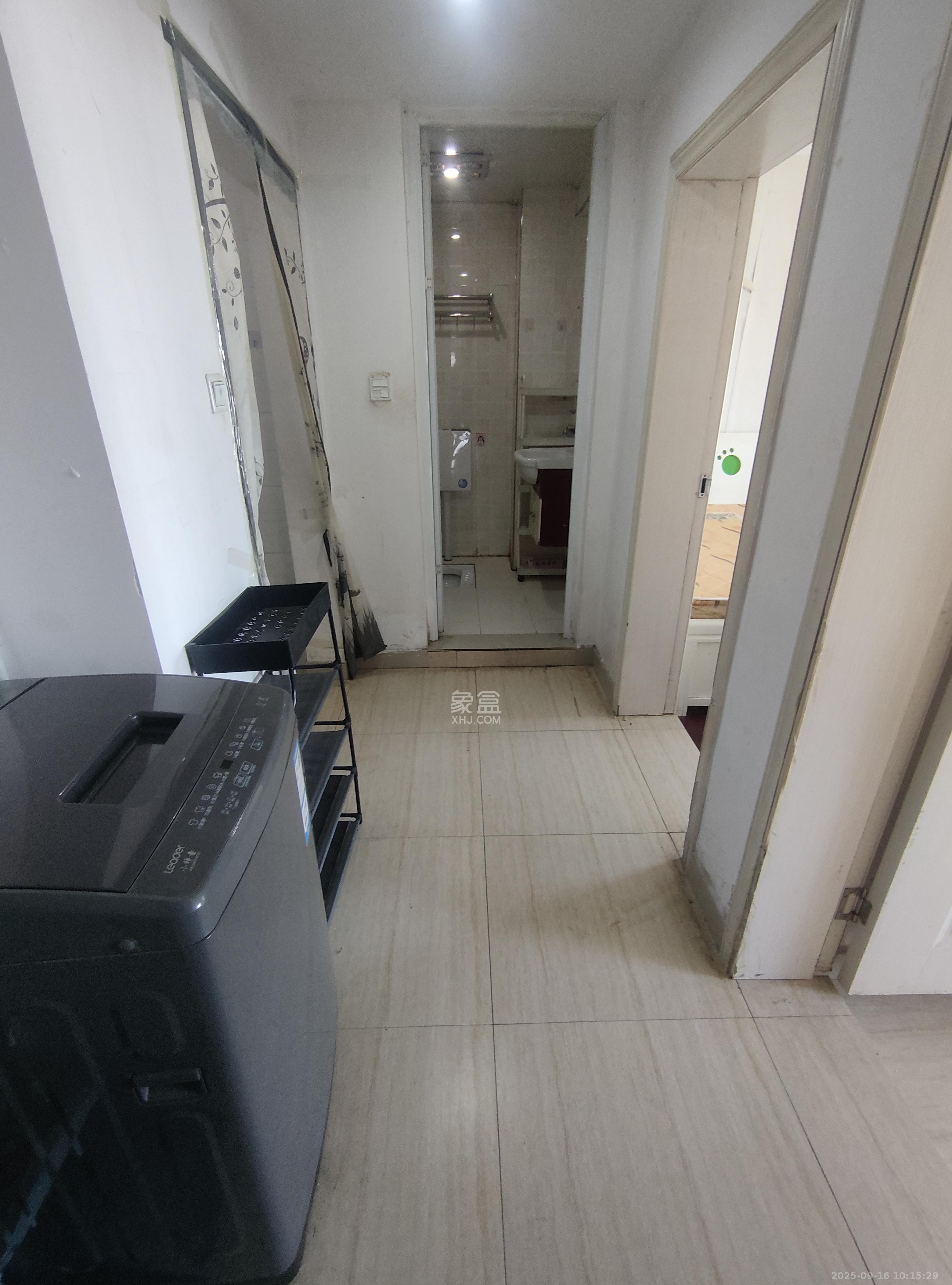 未来城科学家园 2室2厅2卫 1300.0元/月 未来城科学家园 2室2厅2卫 1300.0元/月室内图