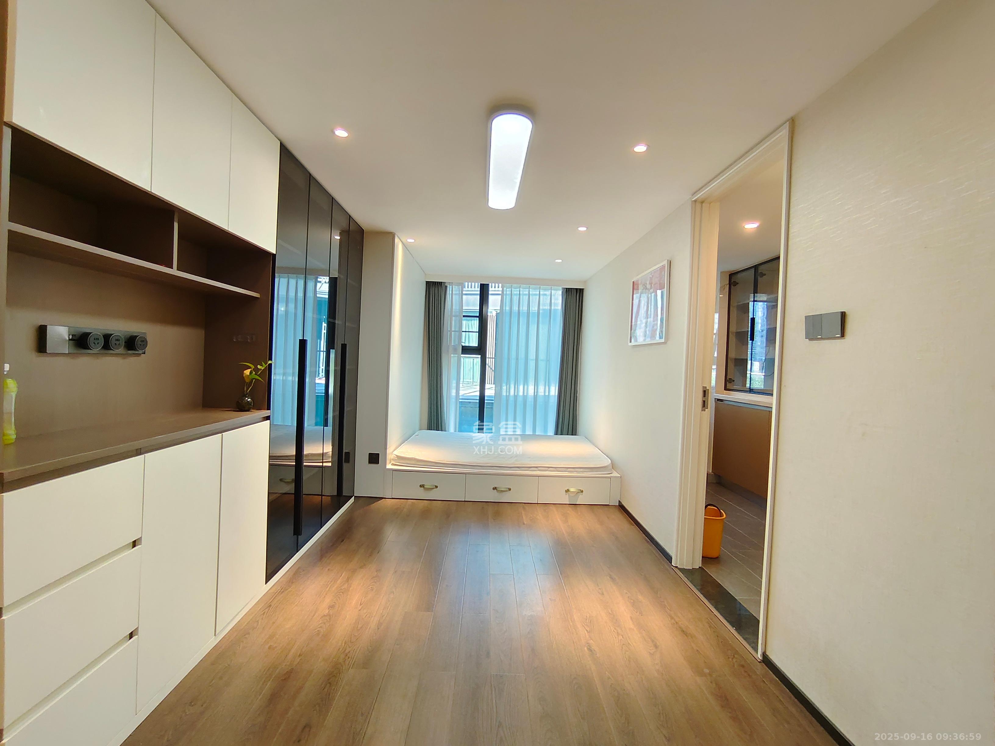 达美寰宇中心 2室1厅1卫 4500.0元/月 达美寰宇中心 2室1厅1卫 4500.0元/月室内图