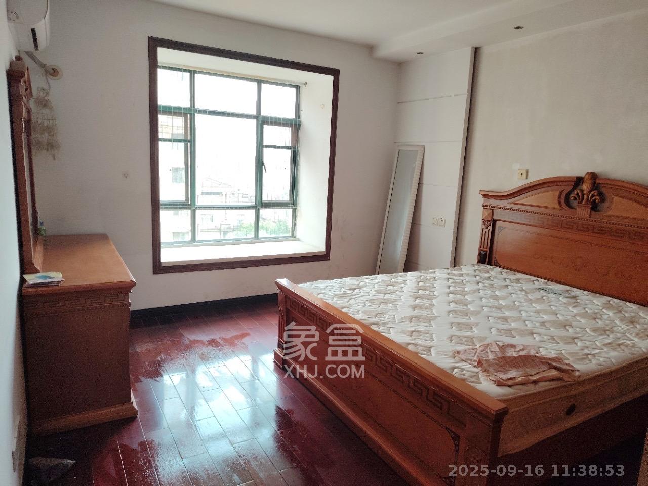 世嘉国际华城  4室2厅1卫    3200.0元/月室内图