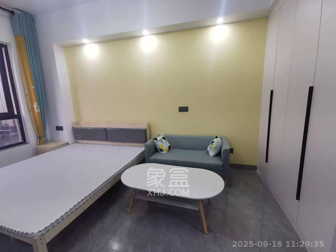 蓝光雍锦半岛   38.0㎡      1400.0元/月室内图