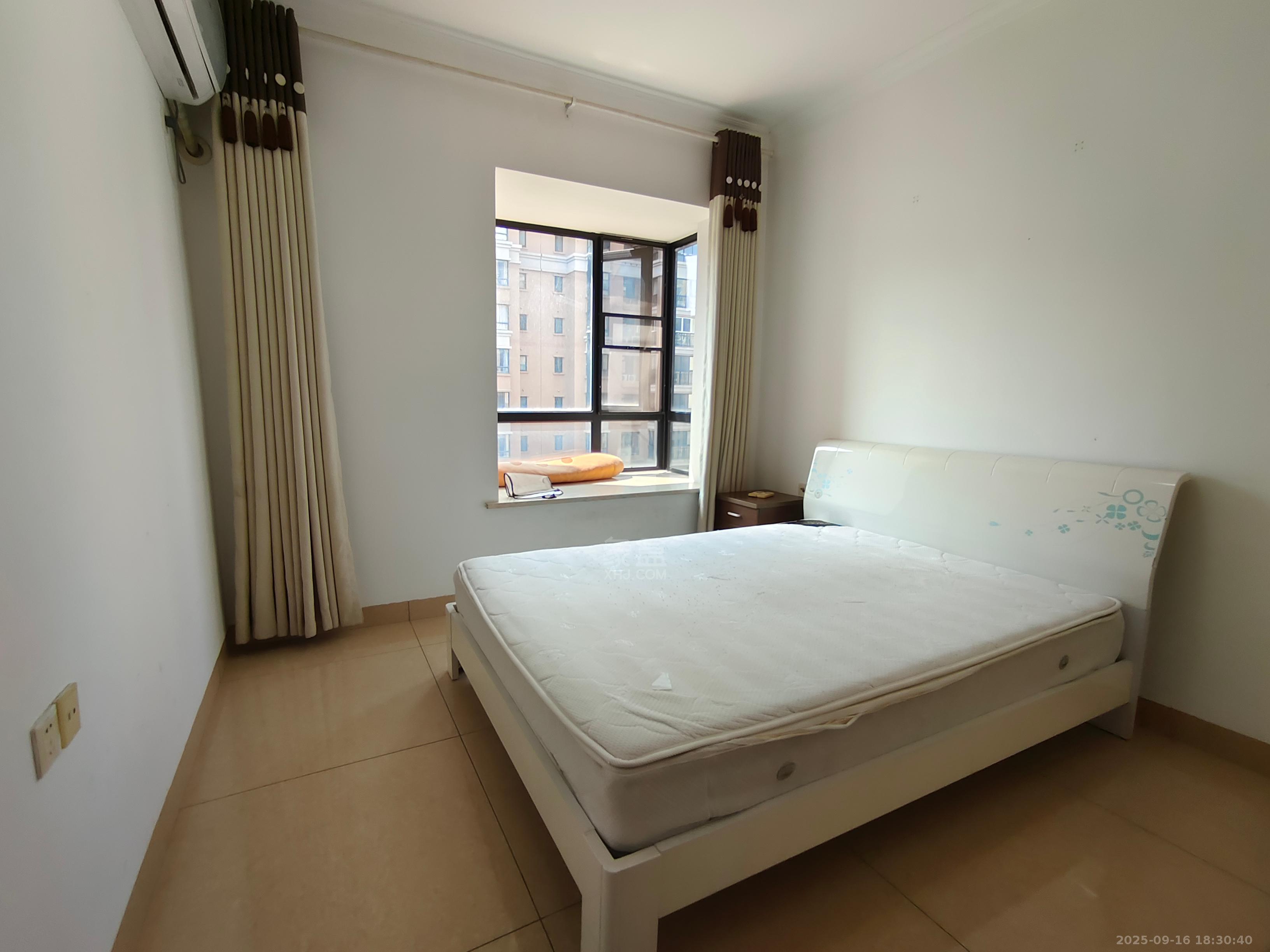 康桥美郡 2室2厅1卫 1600.0元/月 康桥美郡 2室2厅1卫 1600.0元/月室内图