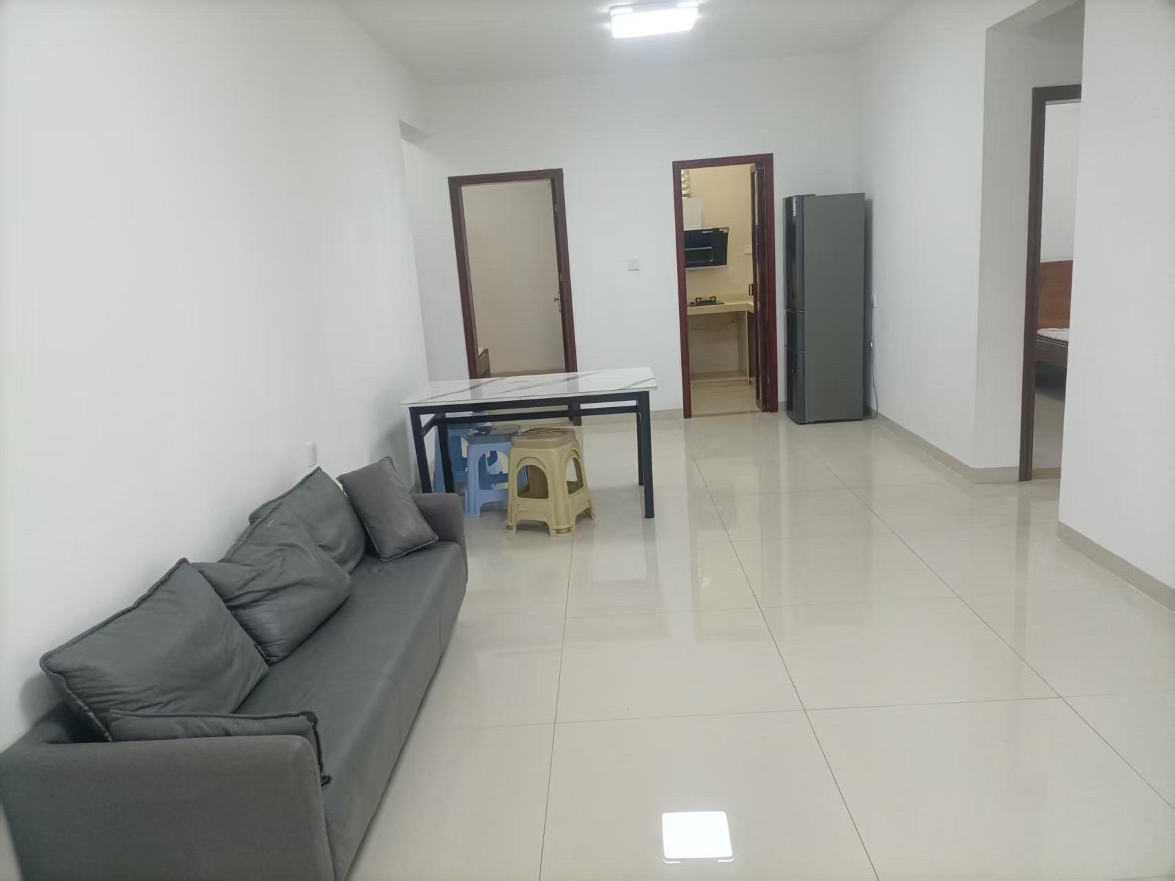 美舍嘉苑二期 3室2厅1卫 2600.0元/月 美舍嘉苑二期 3室2厅1卫 2600.0元/月室内图