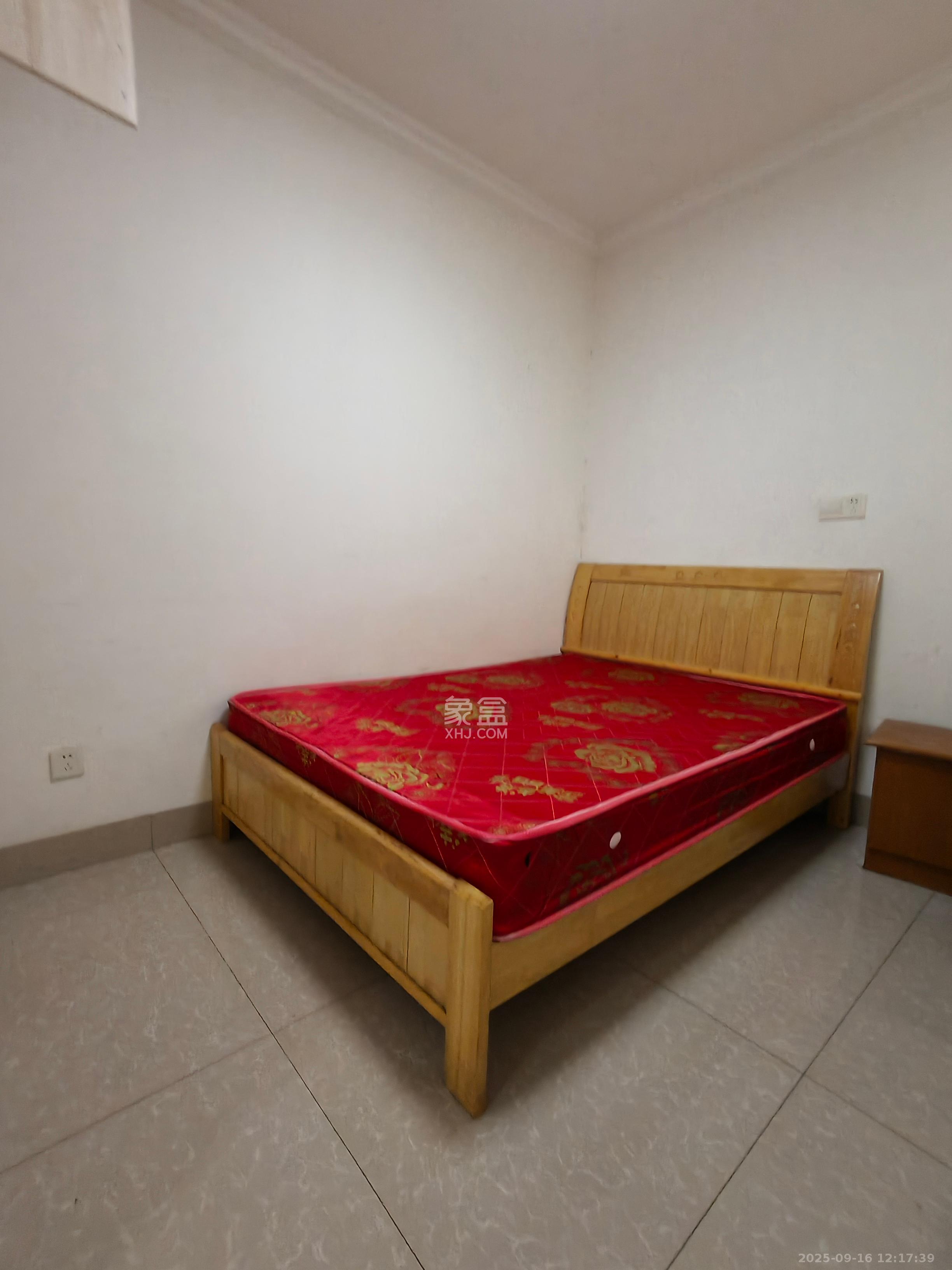 康桥长郡 3室2厅1卫 1600.0元/月 康桥长郡 3室2厅1卫 1600.0元/月室内图