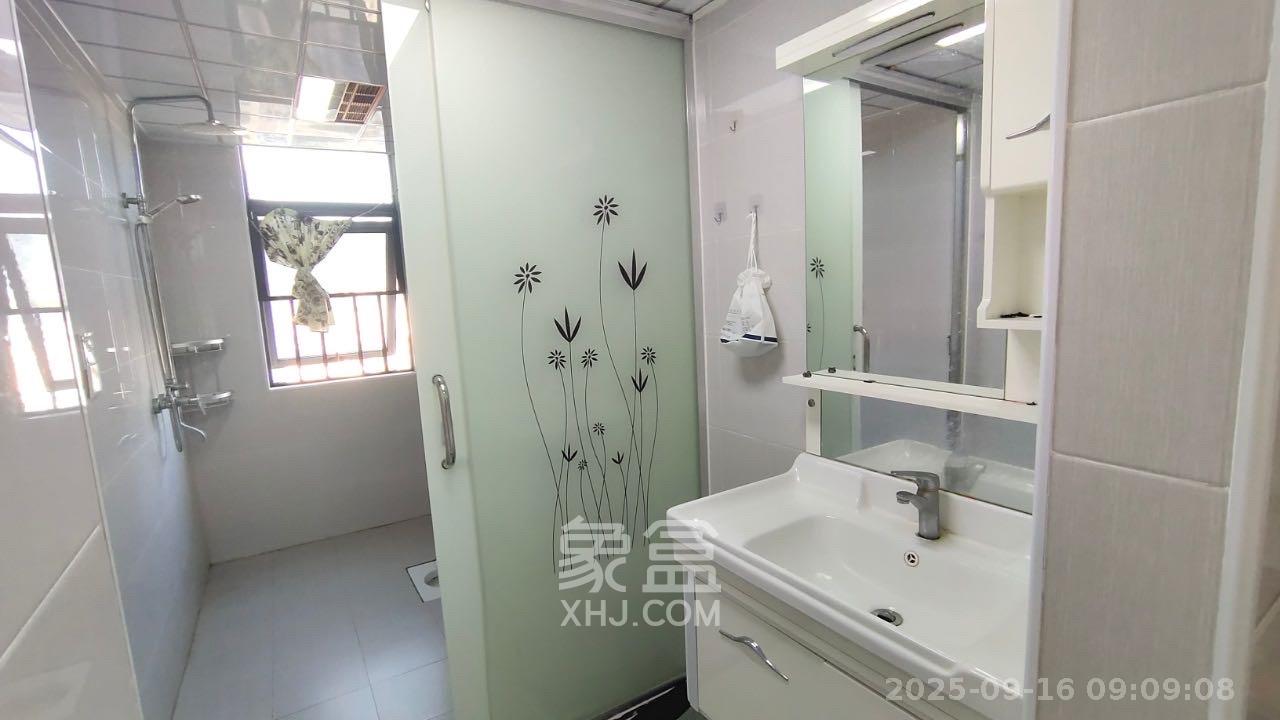 中南红领邦（红星嘉和苑）  3室2厅2卫    2400.0元/月室内图