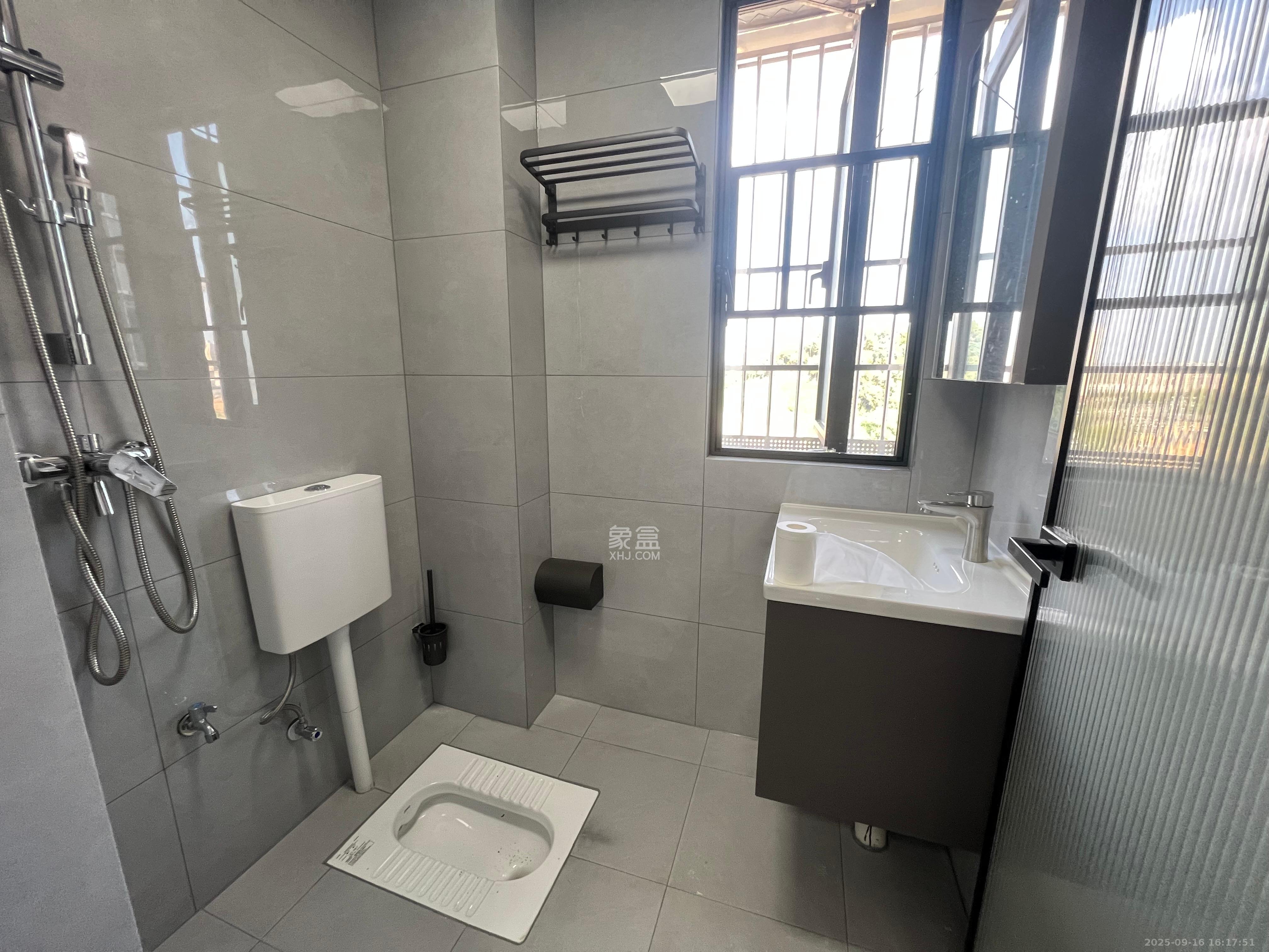 谷山景苑  2室1厅1卫    1400.0元/月室内图