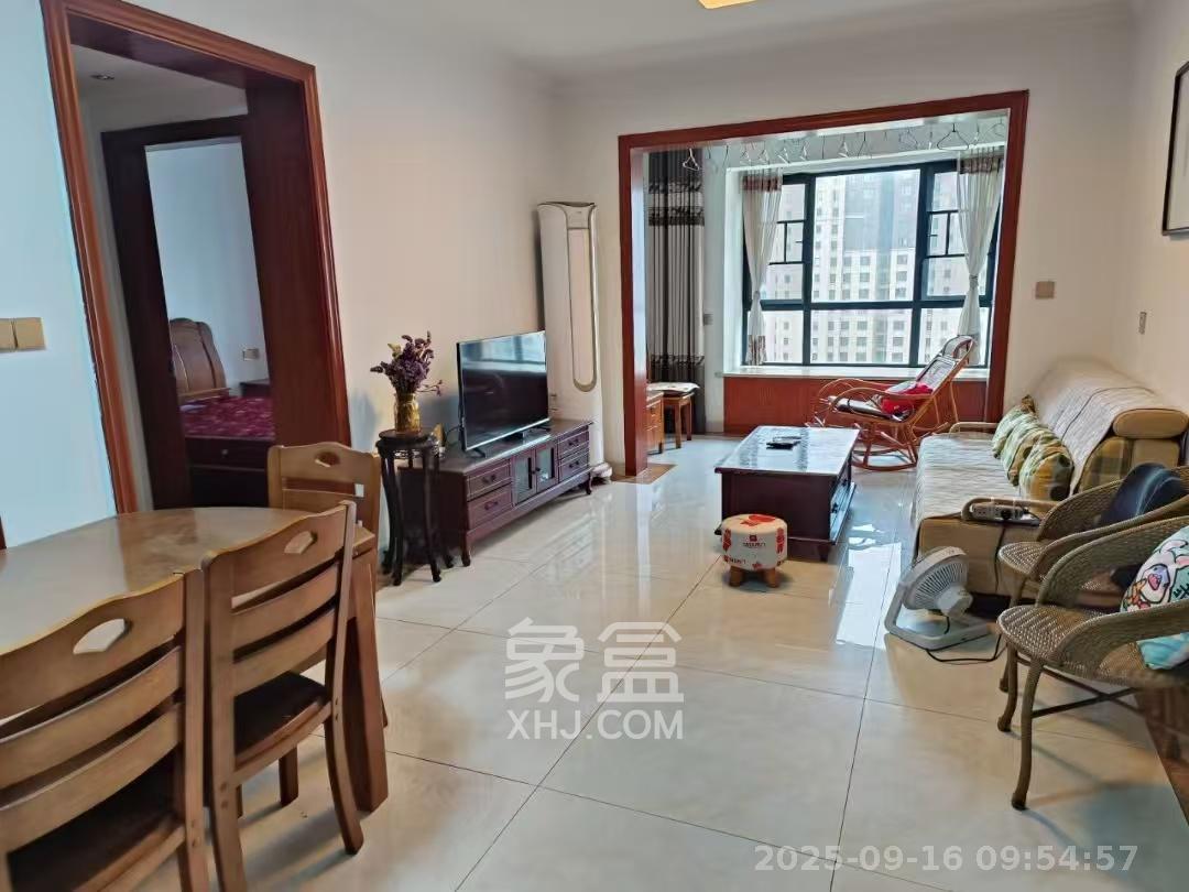 万达华府 2室2厅1卫 1300.0元/月 万达华府 2室2厅1卫 1300.0元/月室内图