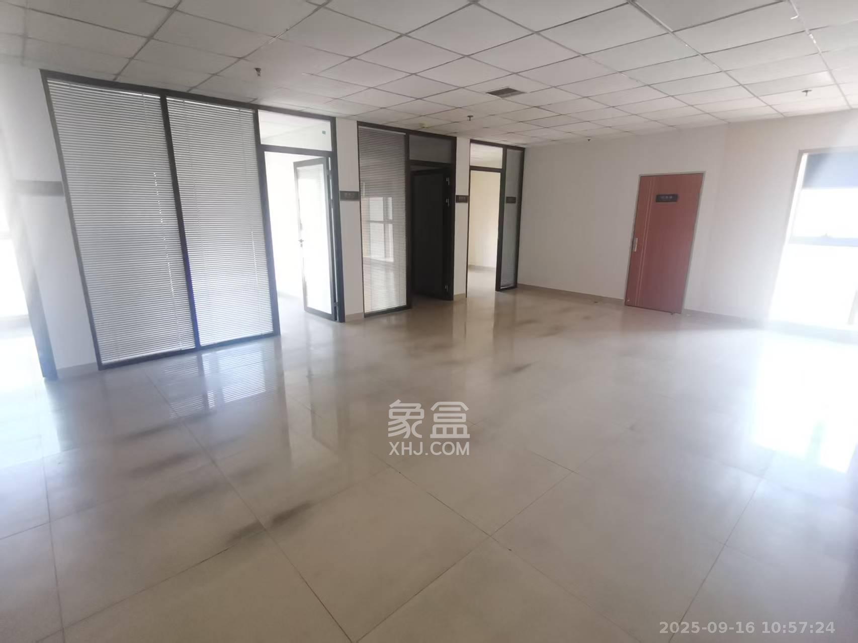 长房时代城   260.0㎡      14000.0元/月室内图