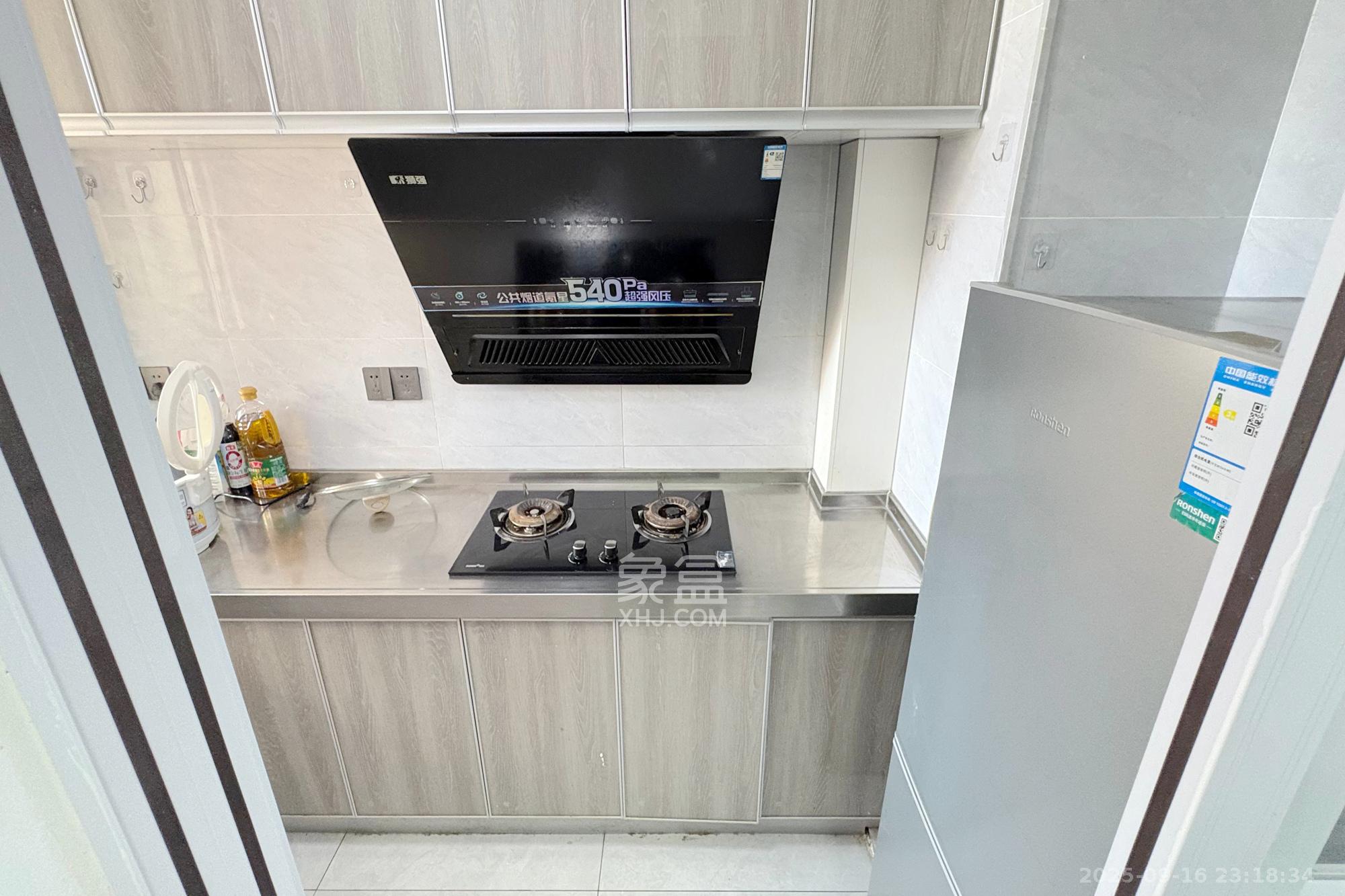 韭菜园嘉苑  2室1厅1卫    71.8万厨房