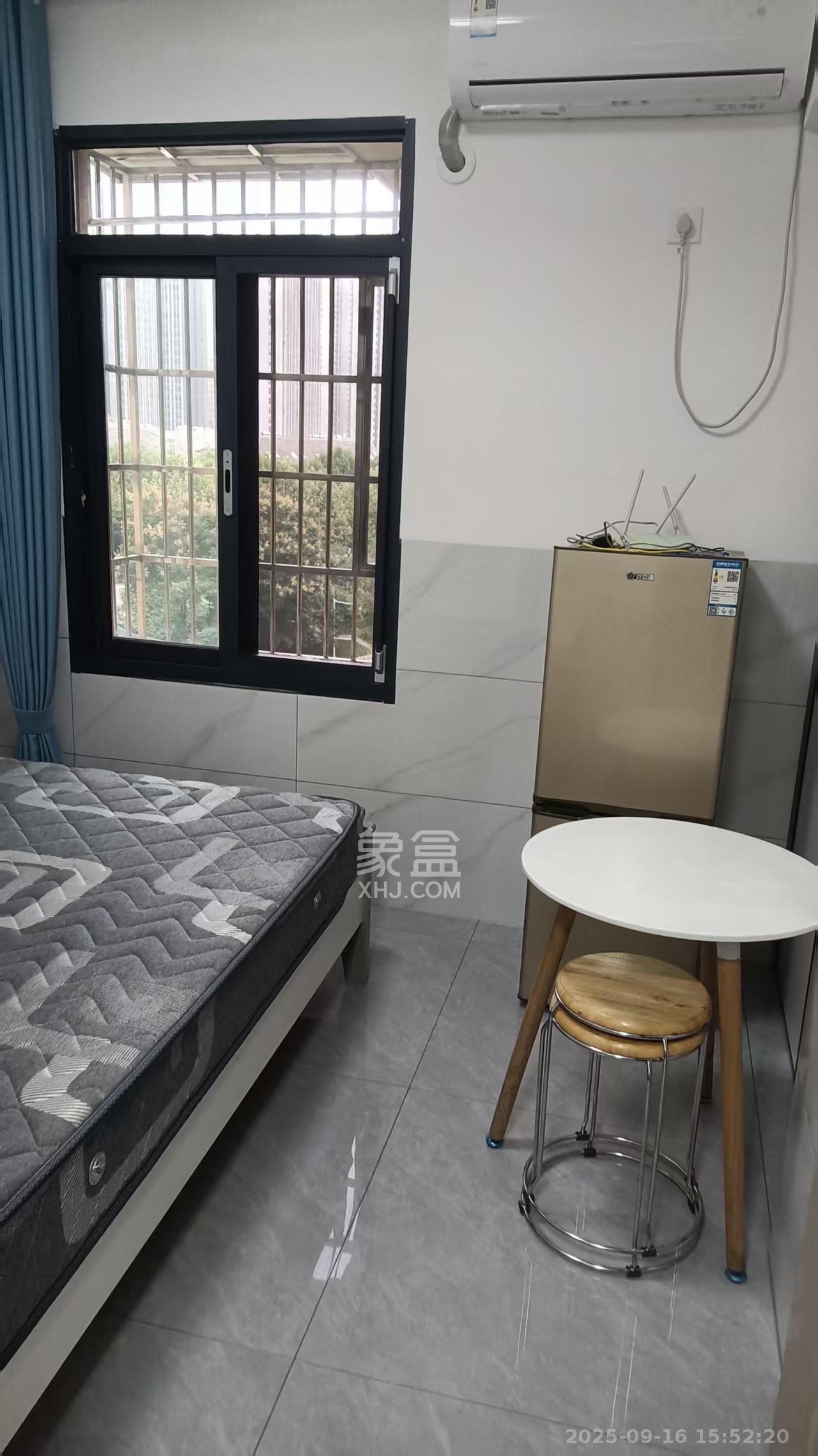 嘉顺苑  1室1厅1卫    1000.0元/月室内图