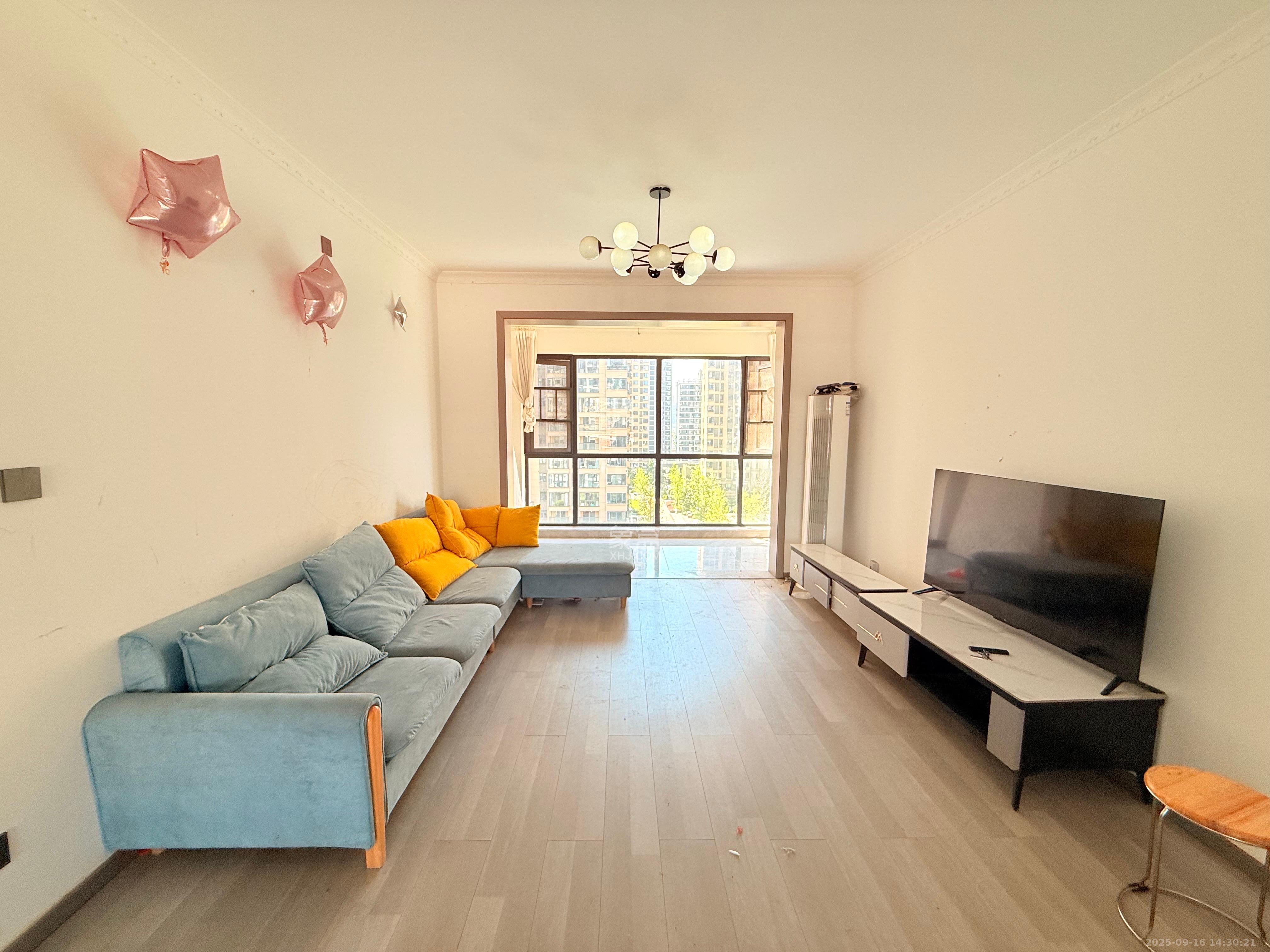 长房东旭国际 4室2厅2卫 3400.0元/月 长房东旭国际 4室2厅2卫 3400.0元/月室内图