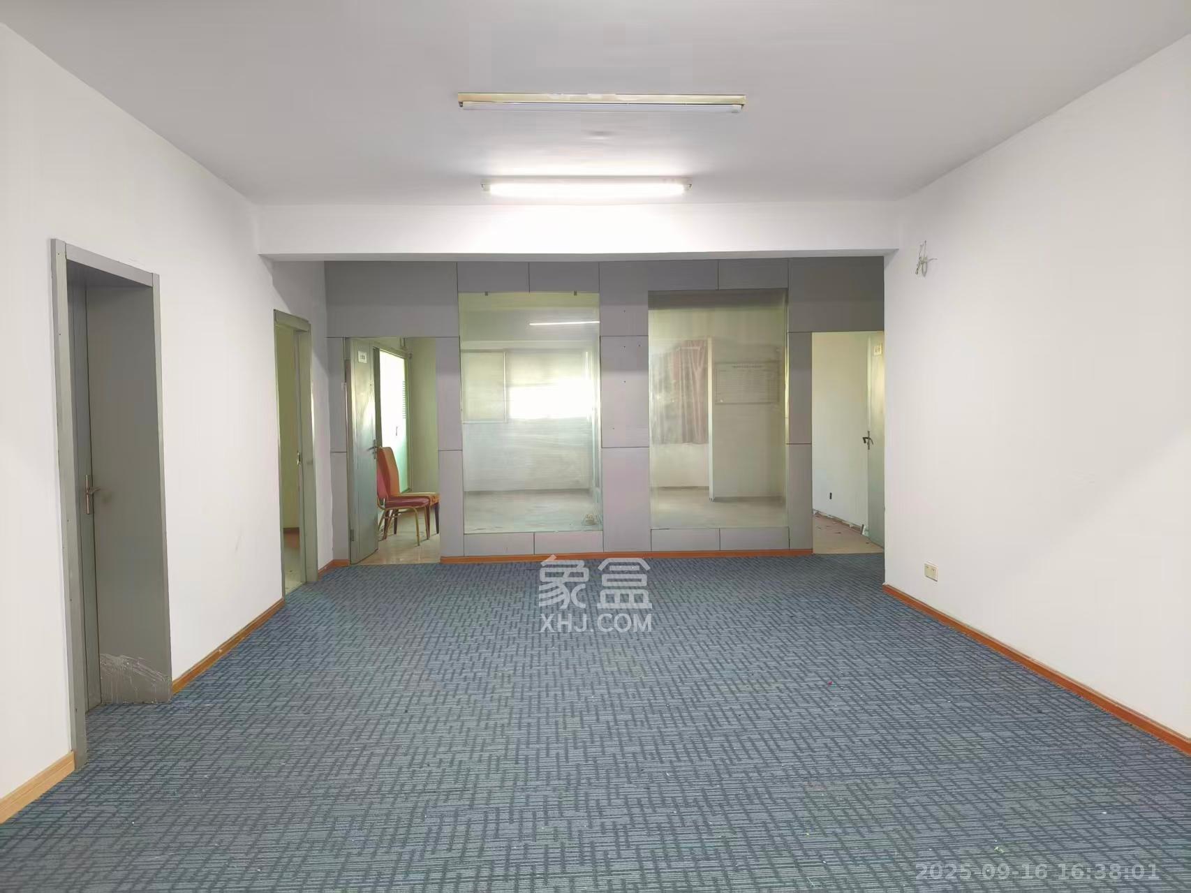 标志大厦  4室2厅1卫    3500.0元/月 标志大厦  4室2厅1卫    3500.0元/月