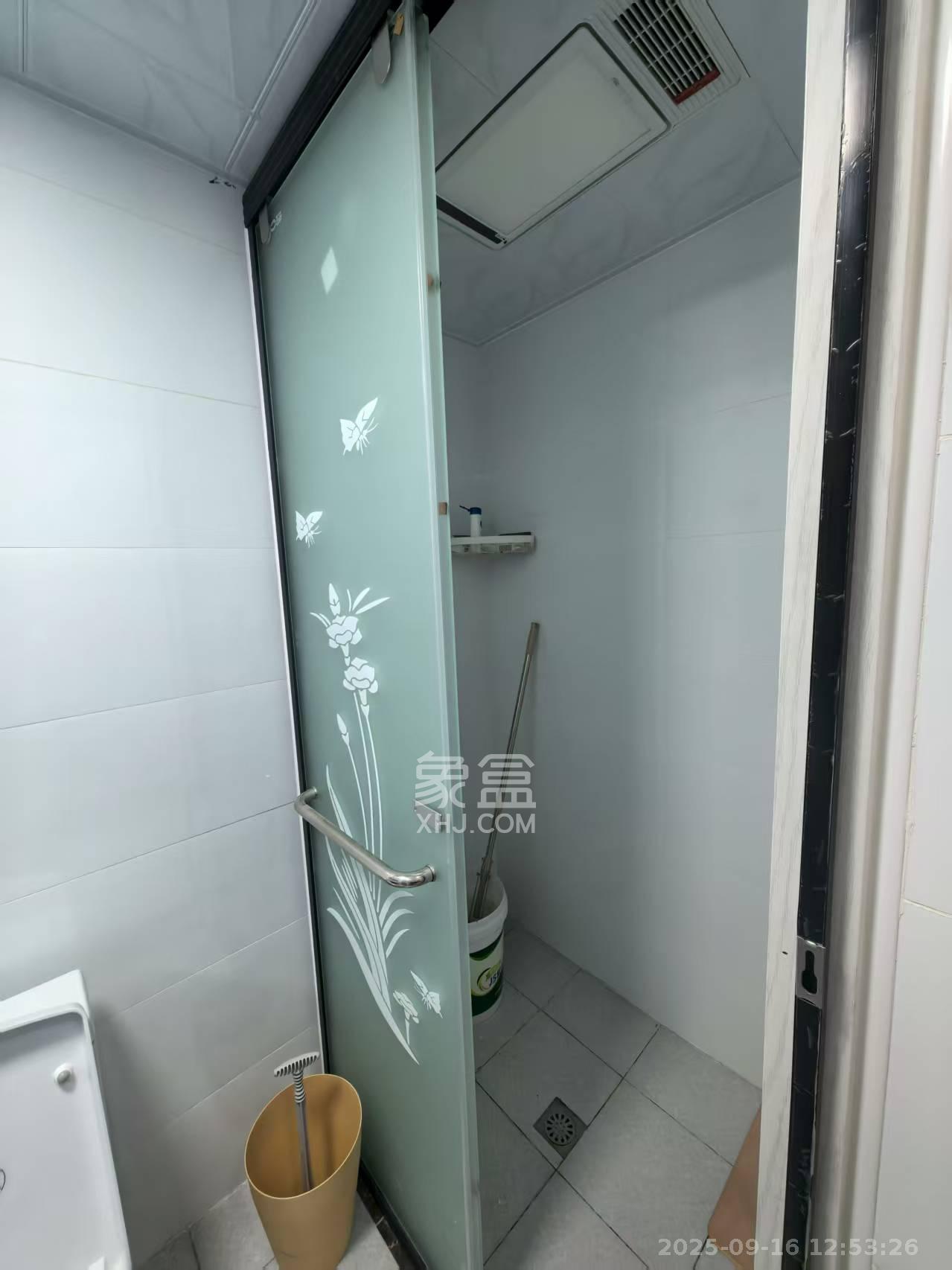 怡海星城  1室1厅1卫    900.0元/月室内图