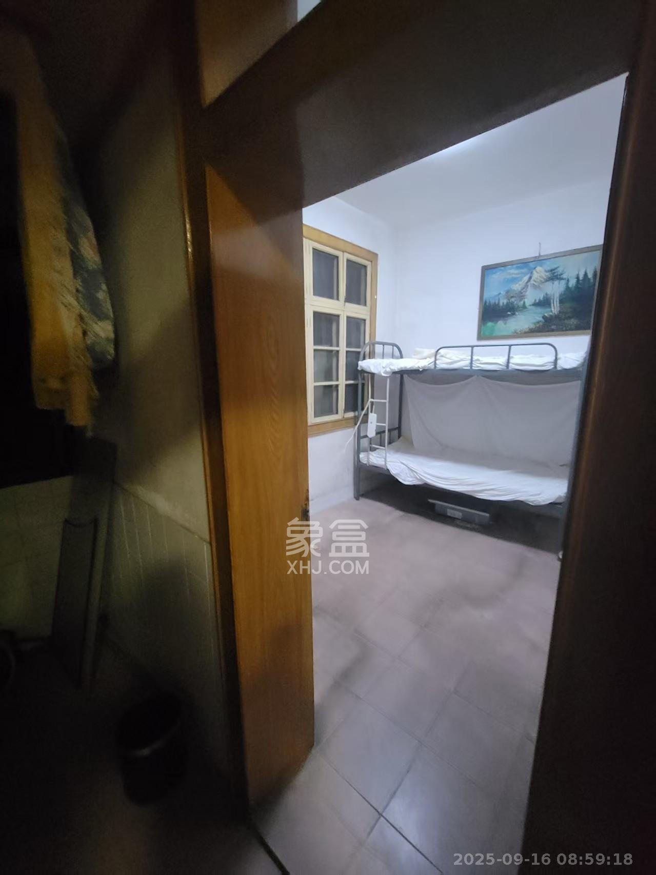 无线电信宿舍 3室2厅1卫 2200.0元/月 无线电信宿舍 3室2厅1卫 2200.0元/月室内图