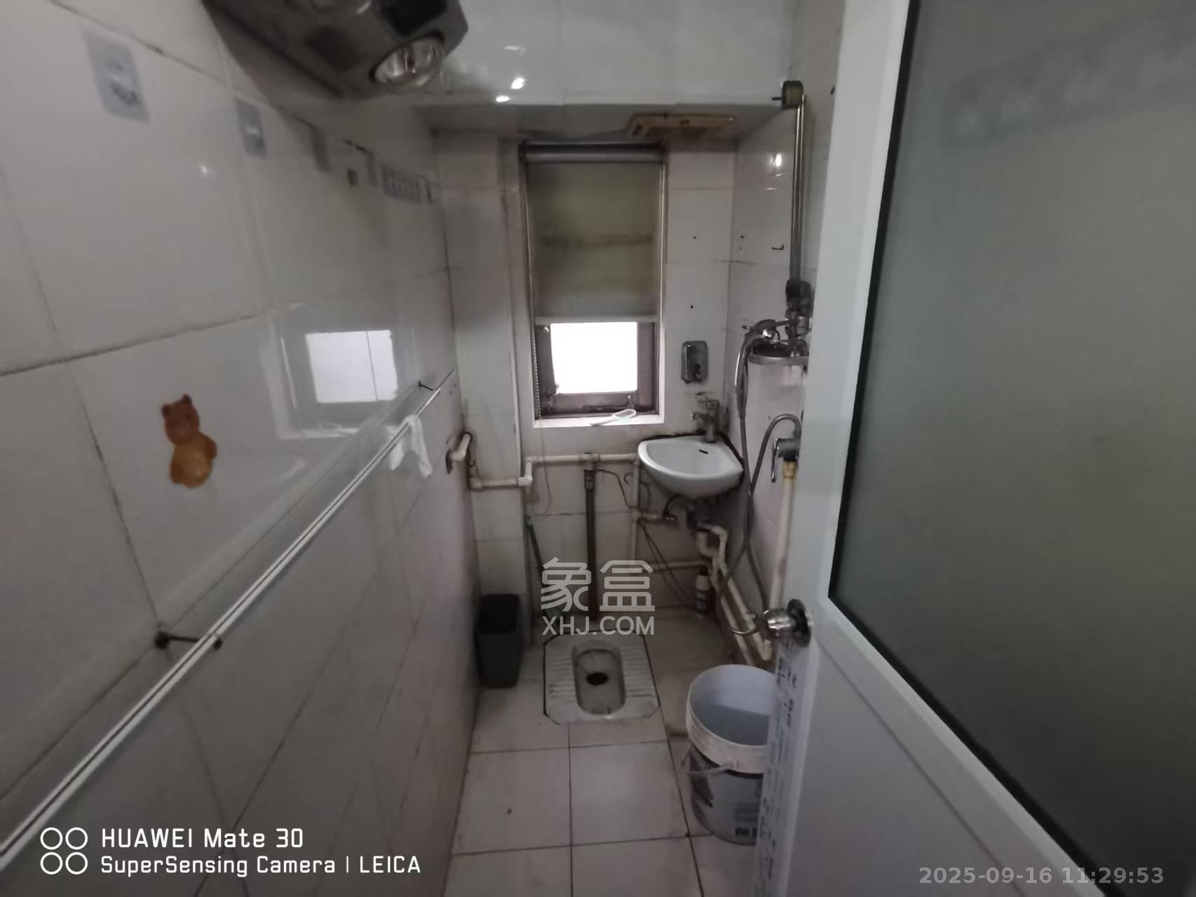 人民新村  2室1厅1卫    1800.0元/月室内图