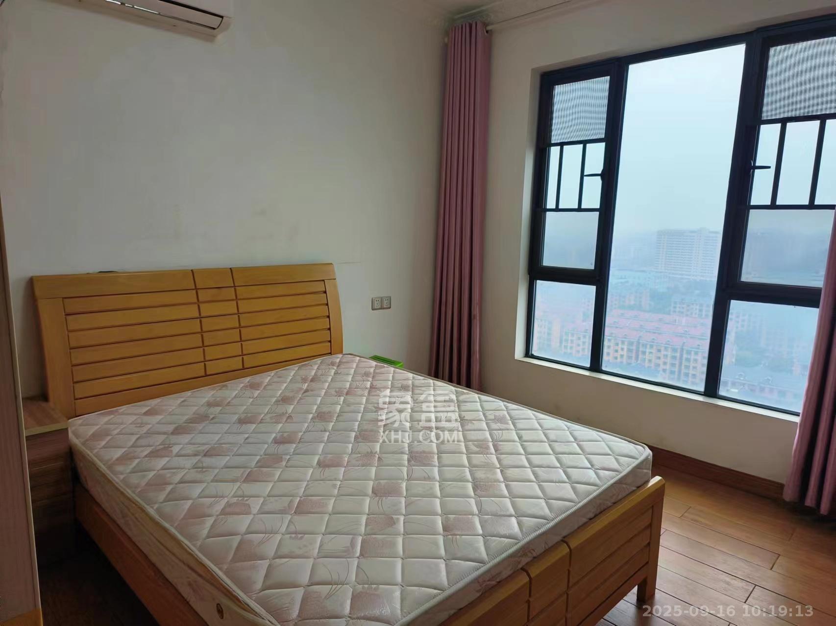 南庭城果 3室2厅1卫 2300.0元/月 南庭城果 3室2厅1卫 2300.0元/月室内图