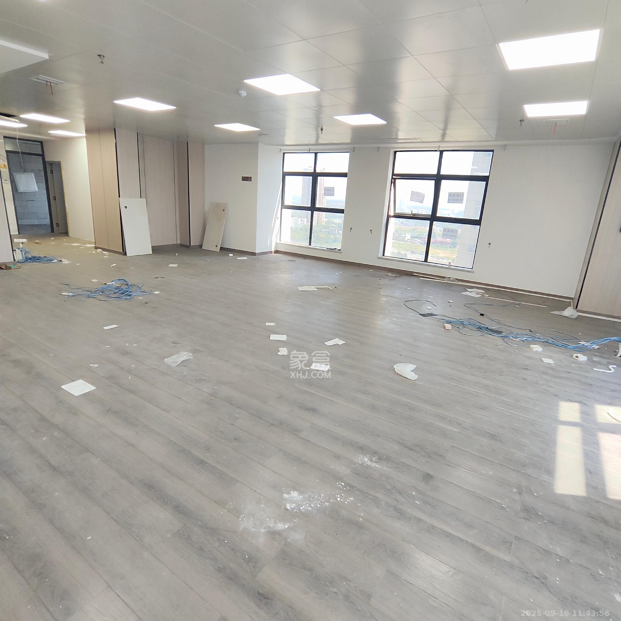 和悦城(蟠龙景苑)  5室2厅1卫    4500.0元/月室内图