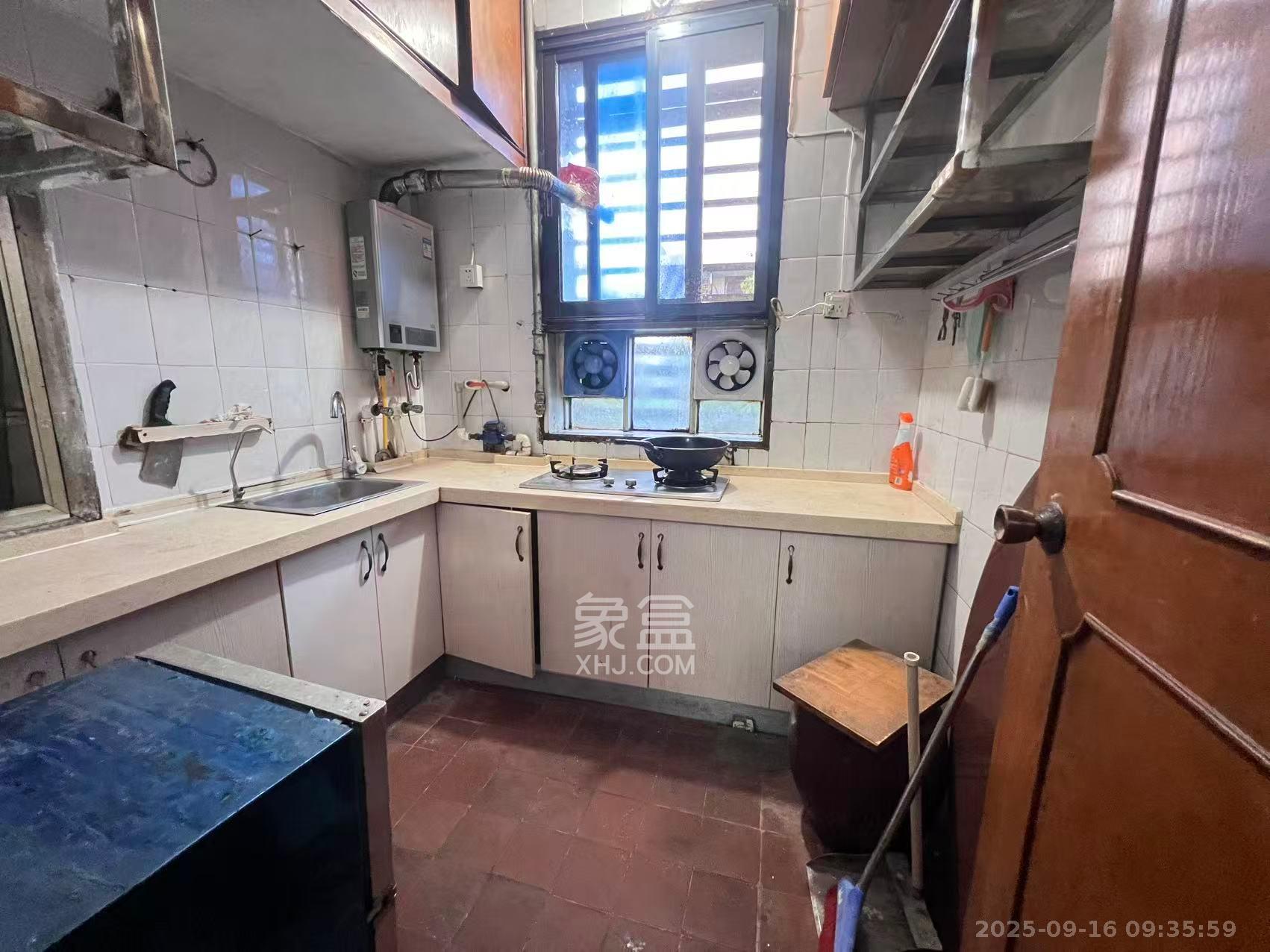 育才学校宿舍（南元宫巷）  2室1厅1卫    1300.0元/月室内图1