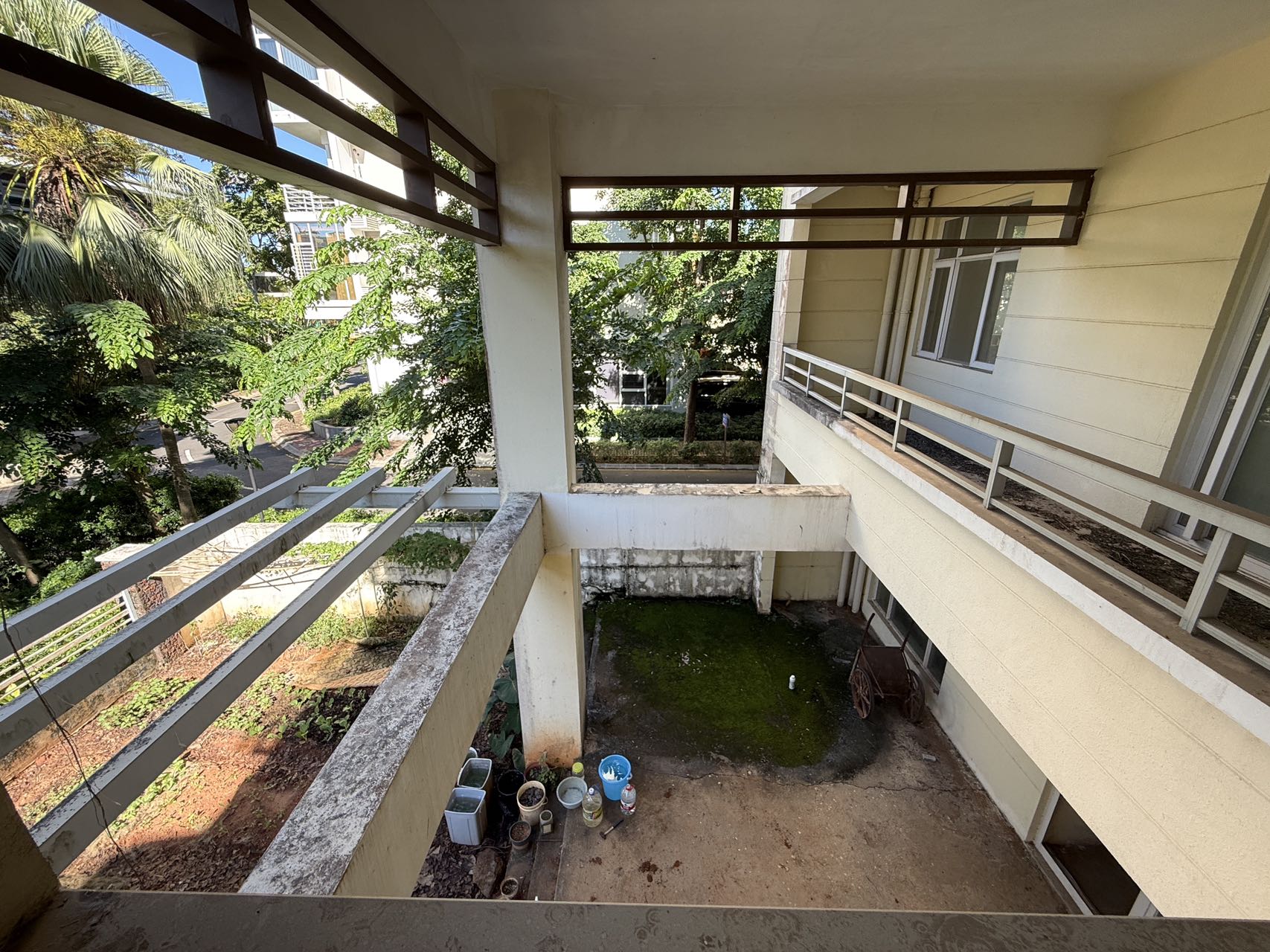 阳光经典 6室2厅5卫 100.0元/月 阳光经典 6室2厅5卫 100.0元/月室内图