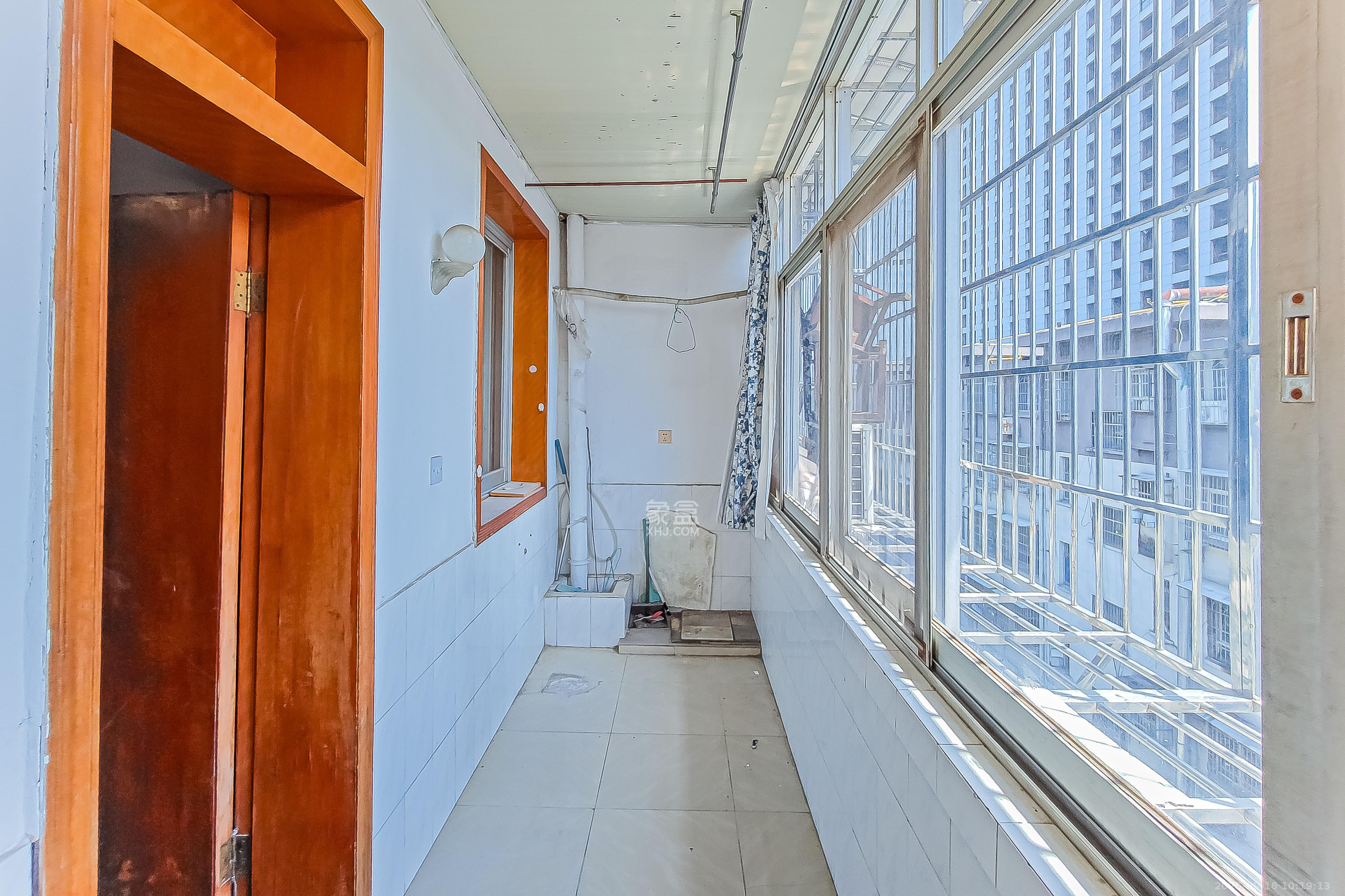 祝威岗散盘 2室2厅1卫 48.0万 祝威岗散盘 2室2厅1卫 48.0万阳台