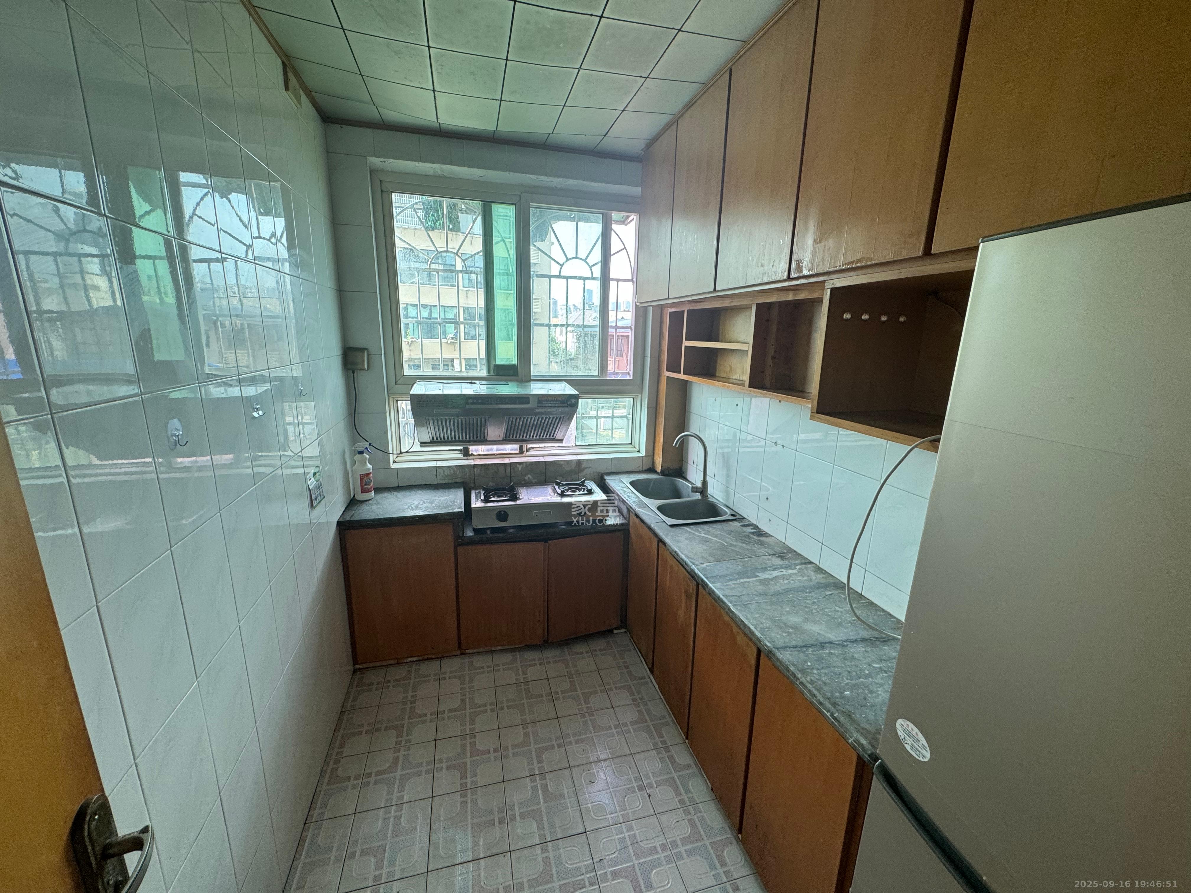 杜家塘小区 2室2厅1卫 1800.0元/月 杜家塘小区 2室2厅1卫 1800.0元/月室内图