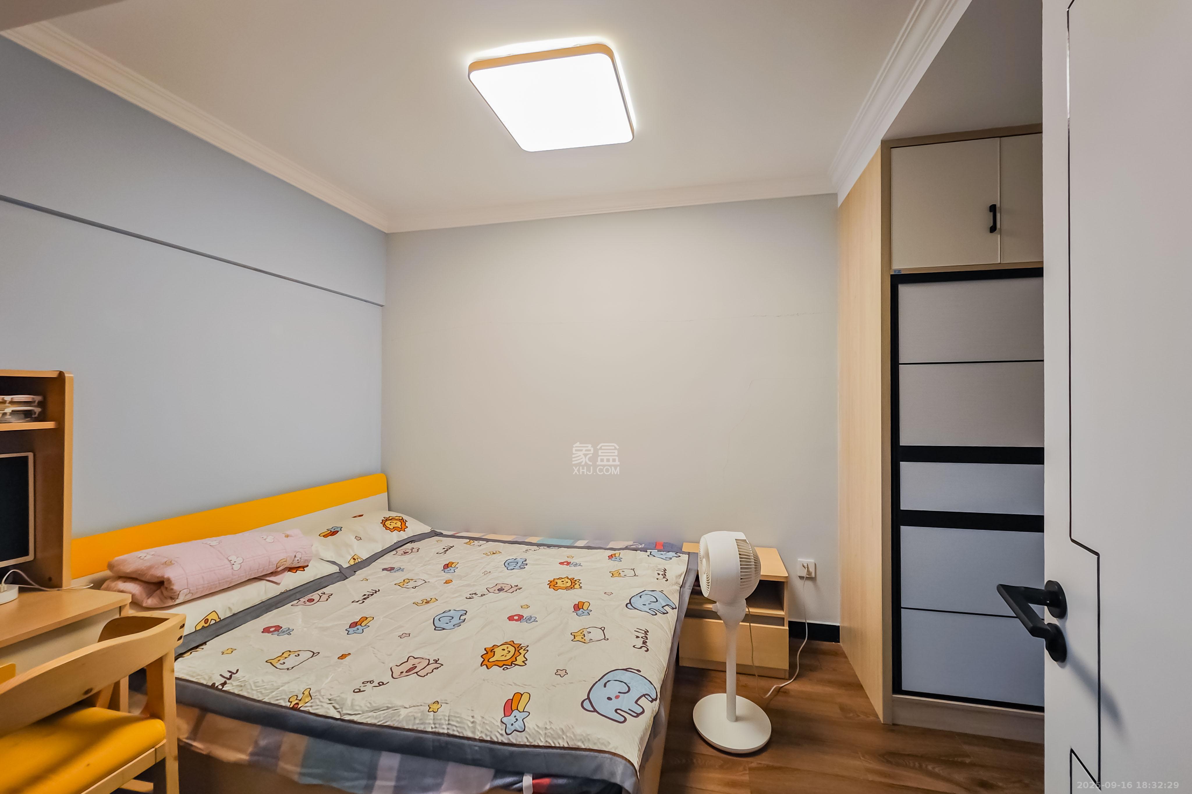 V领寓(岭南家园)  2室2厅1卫    68.0万 V领寓(岭南家园)  2室2厅1卫    68.0万卧室