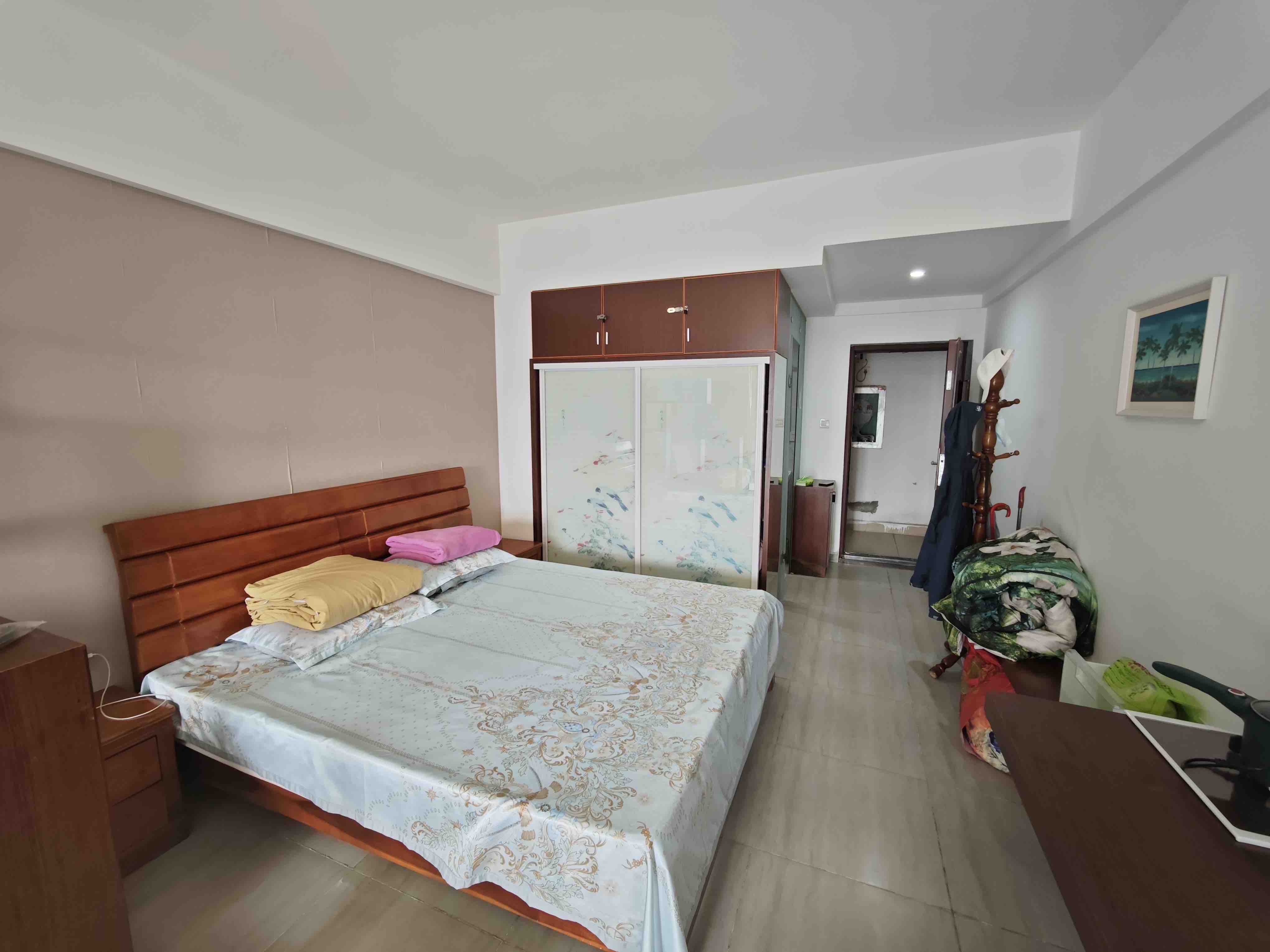 中景花园  1室0厅1卫    1400.0元/月 中景花园  1室0厅1卫    1400.0元/月