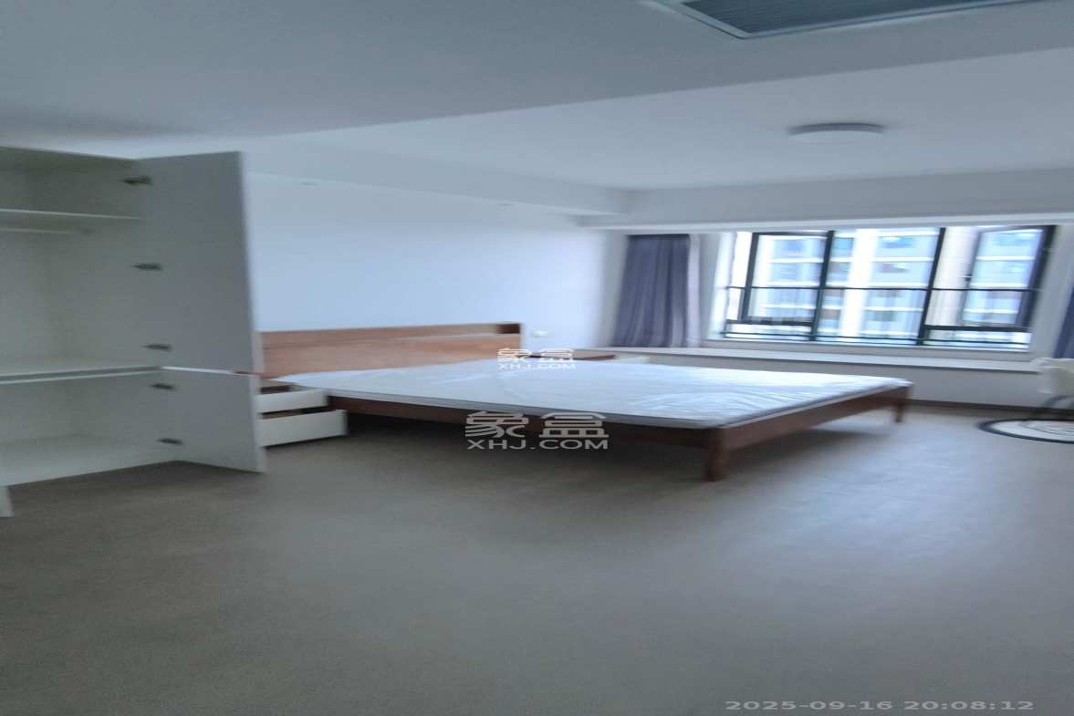 江悦和鸣 4室2厅2卫 3800.0元/月 江悦和鸣 4室2厅2卫 3800.0元/月室内图