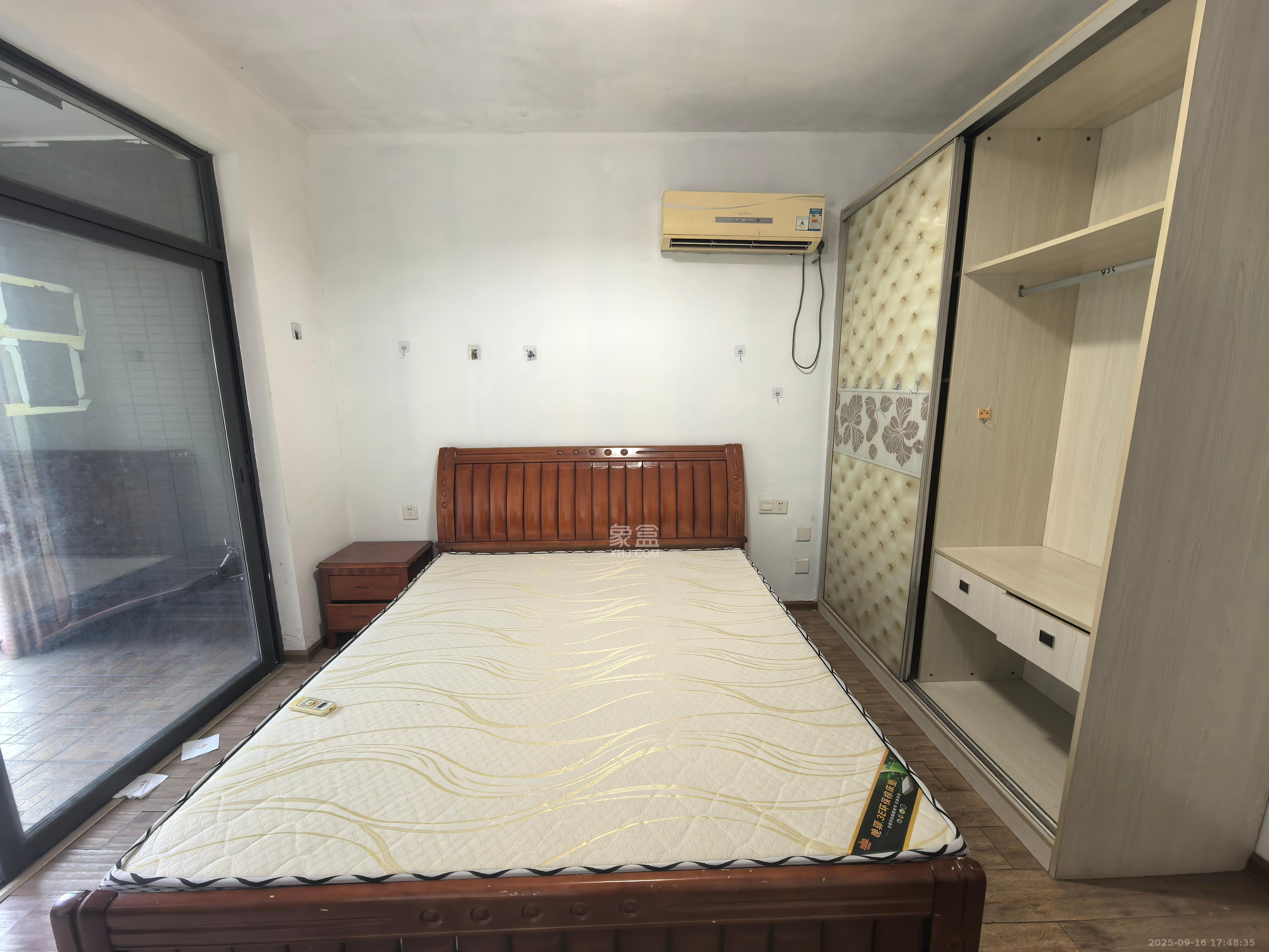 中信文化广场(中信新城二期) 3室2厅1卫 1800.0元/月 中信文化广场(中信新城二期) 3室2厅1卫 1800.0元/月室内图