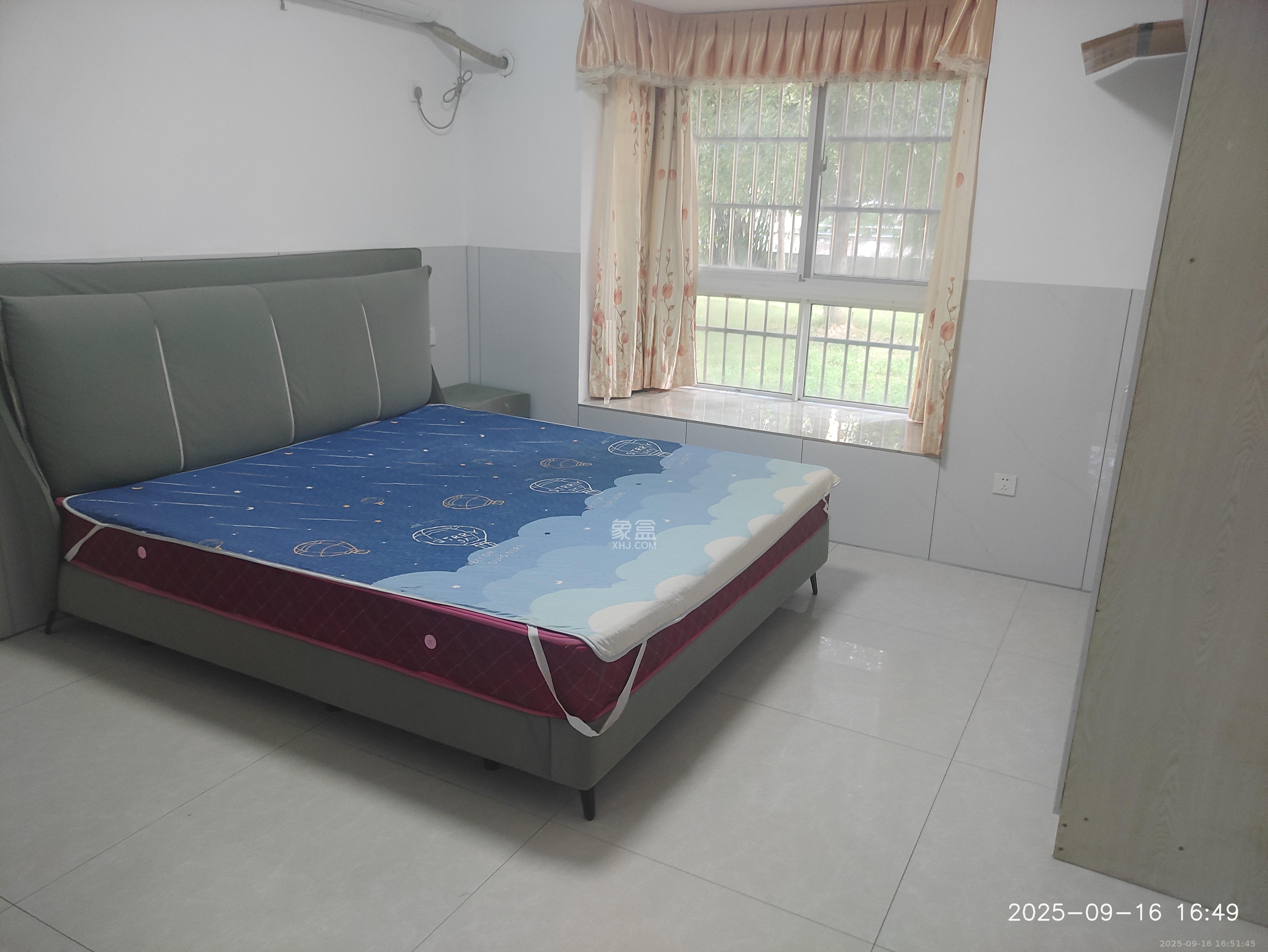 和润园一、二期 3室2厅1卫 2300.0元/月 和润园一、二期 3室2厅1卫 2300.0元/月室内图