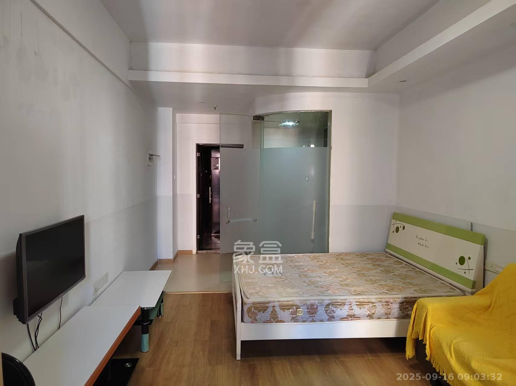 水岸世景  1室1厅1卫    1000.0元/月室内图