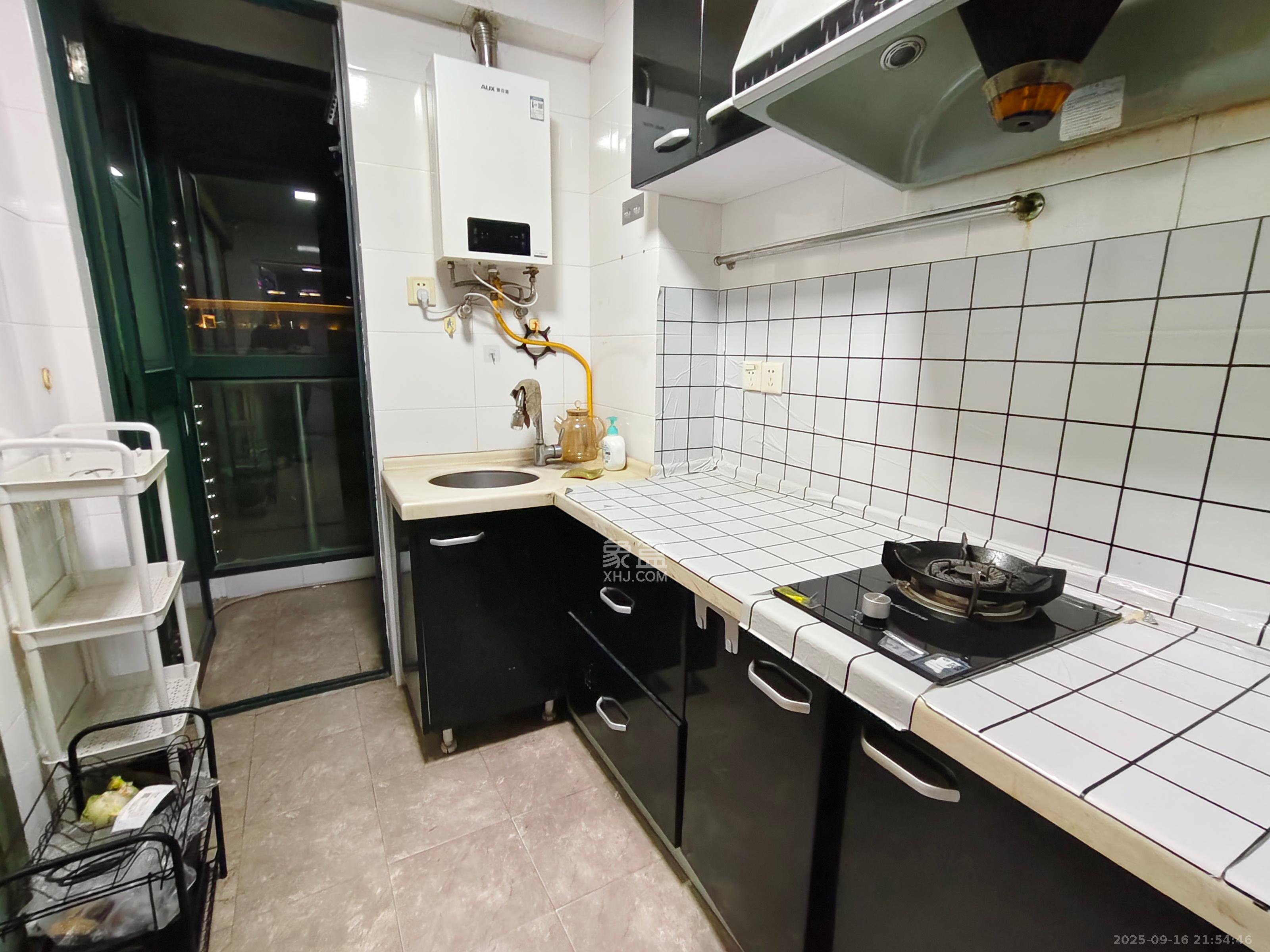 上东印象  1室1厅1卫    1400.0元/月室内图