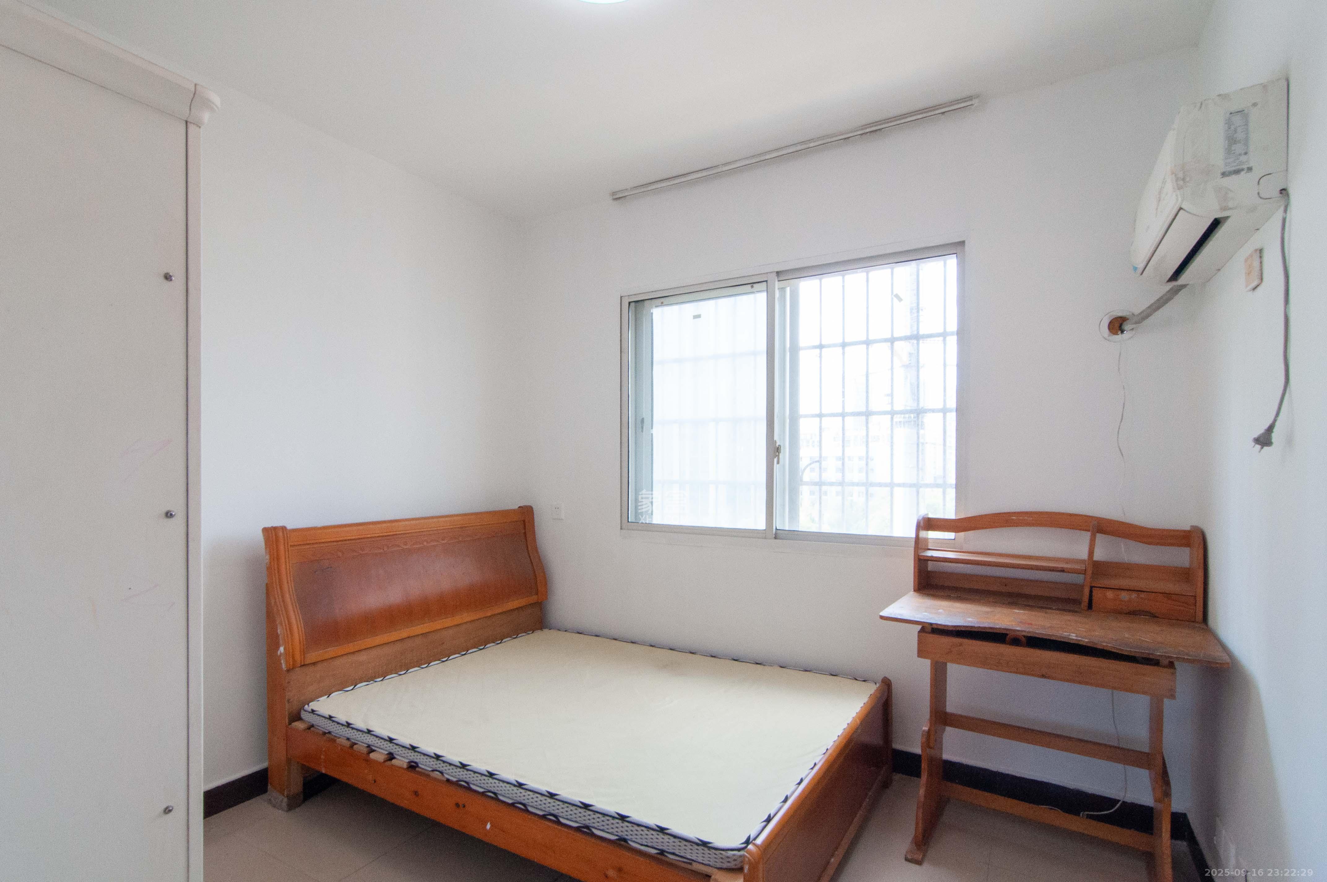 麓谷雅园  3室2厅2卫    66.8万其他