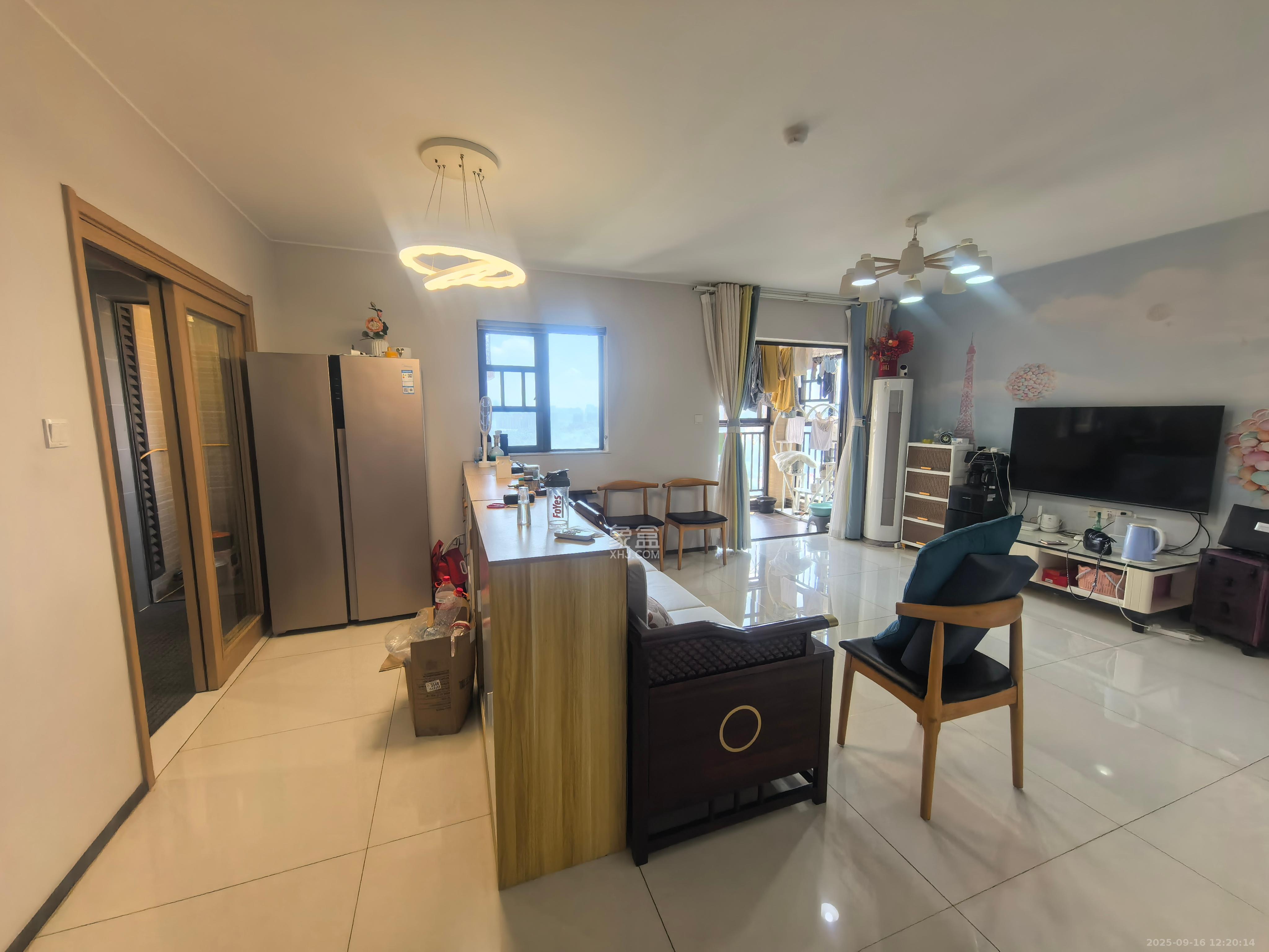 时代倾城二期  4室2厅2卫    2400.0元/月 时代倾城二期  4室2厅2卫    2400.0元/月室内图