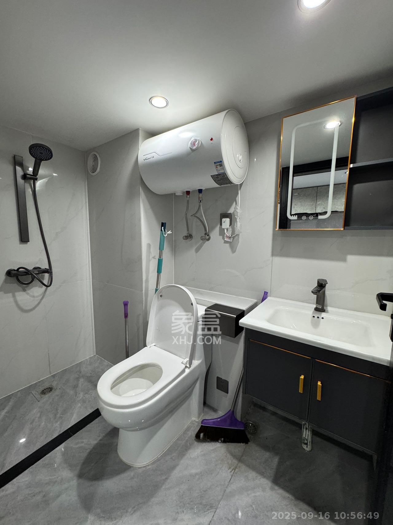 卓越中寰 1室1厅1卫 2000.0元/月 卓越中寰 1室1厅1卫 2000.0元/月室内图