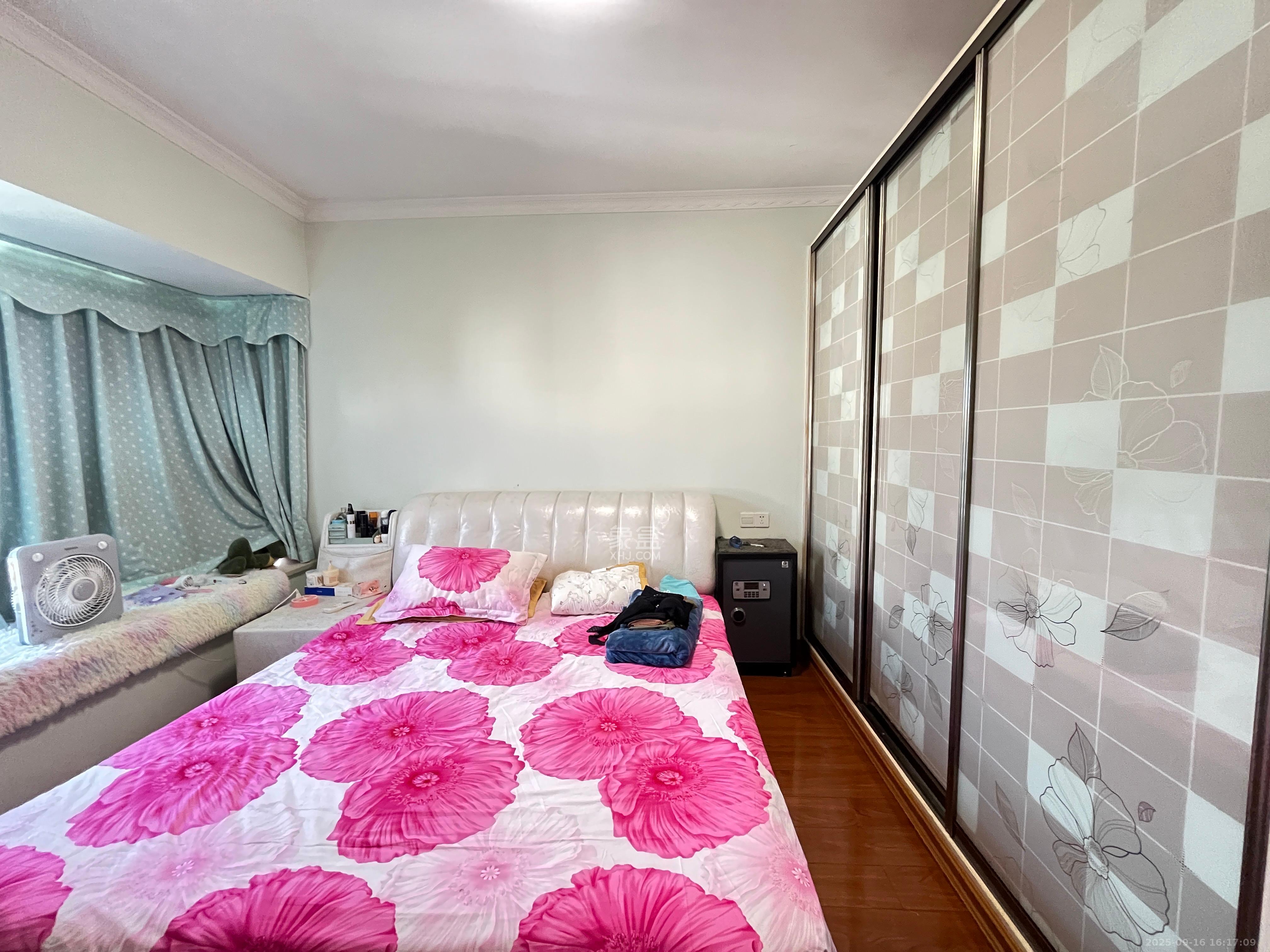 九峰远见  2室1厅1卫    2400.0元/月室内图