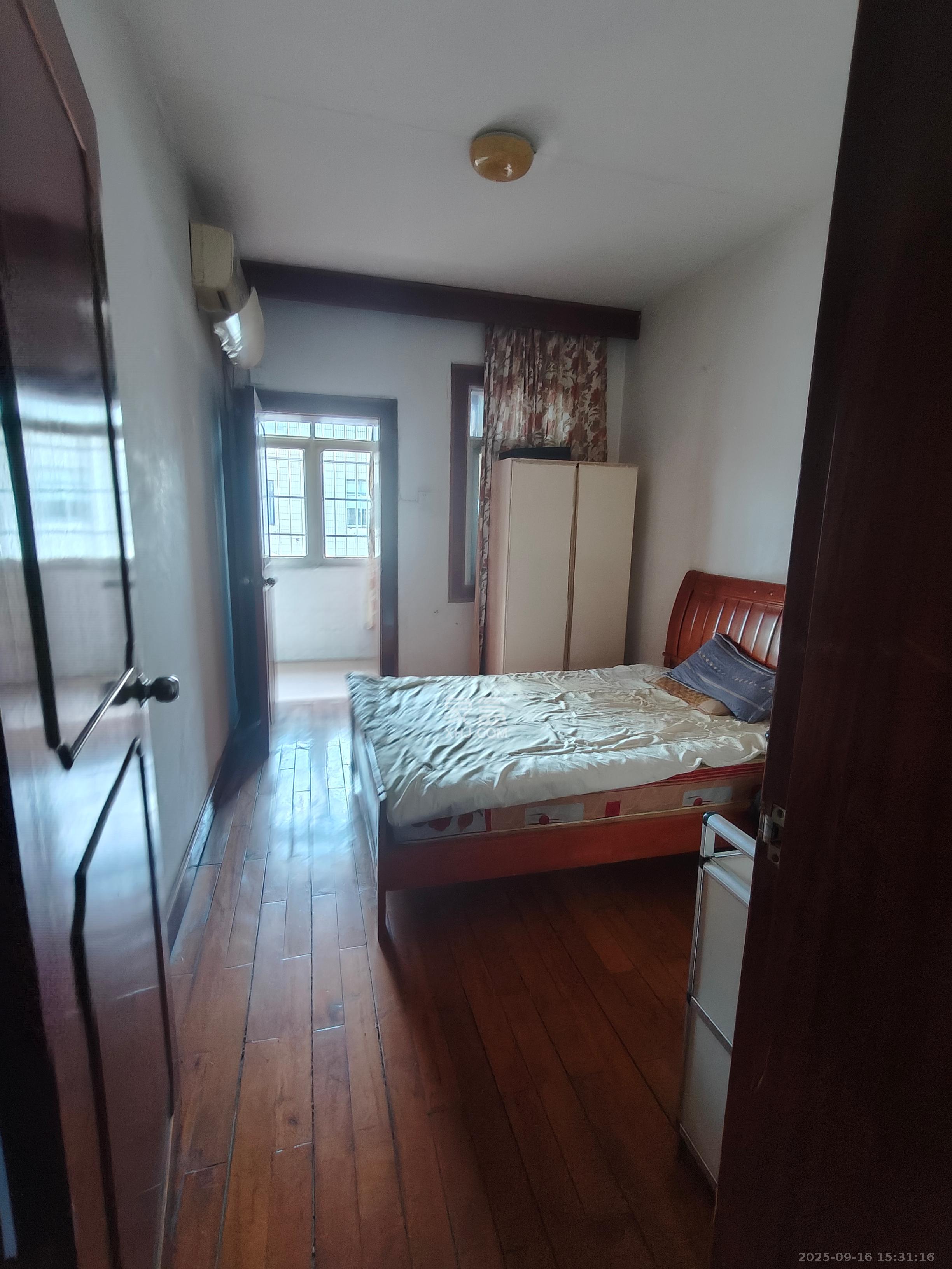 长沙县公安局单位房 1室2厅1卫 1400.0元/月 长沙县公安局单位房 1室2厅1卫 1400.0元/月室内图