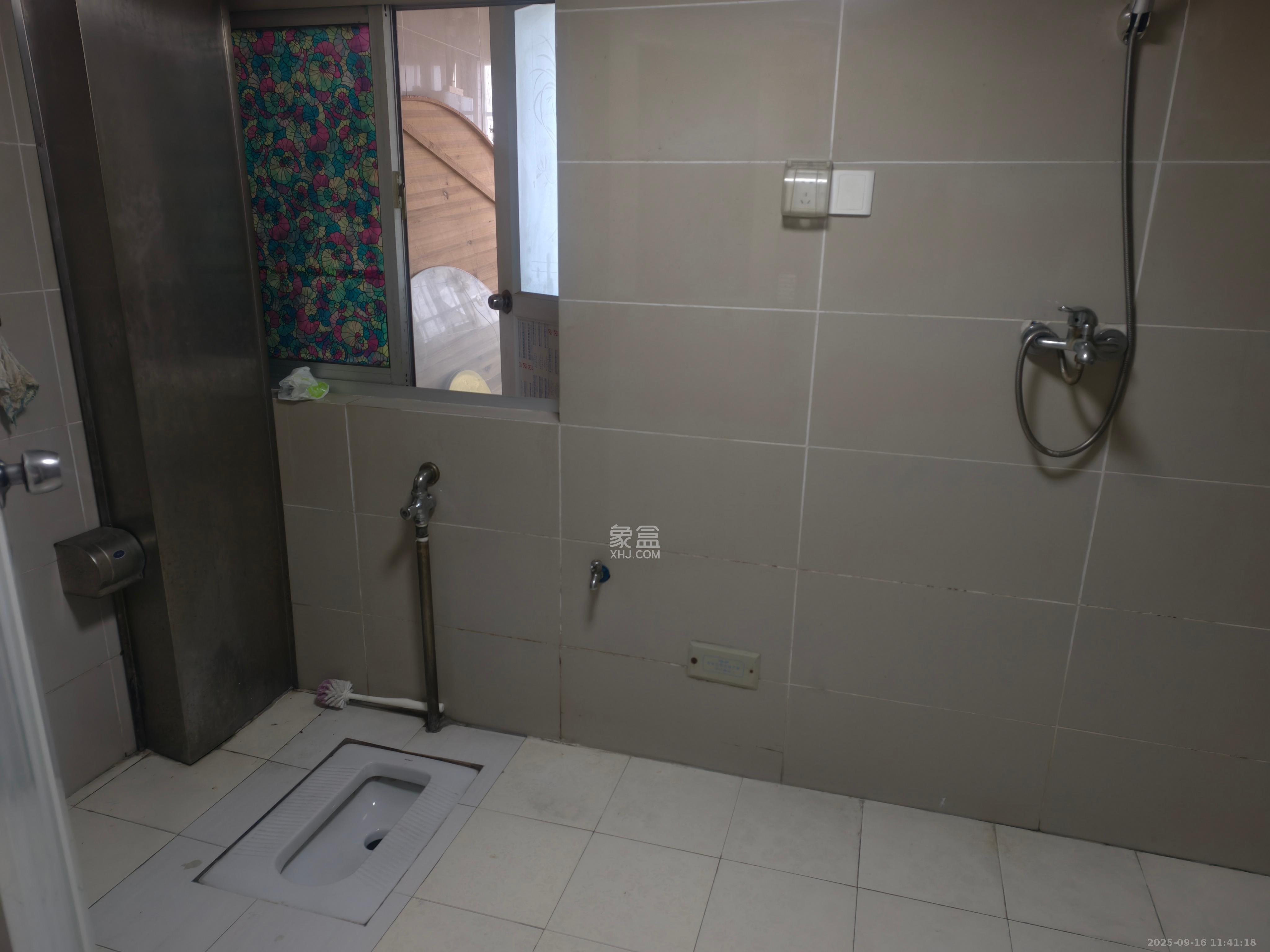 高桥现代商贸城 3室1厅1卫 3000.0元/月 高桥现代商贸城 3室1厅1卫 3000.0元/月室内图