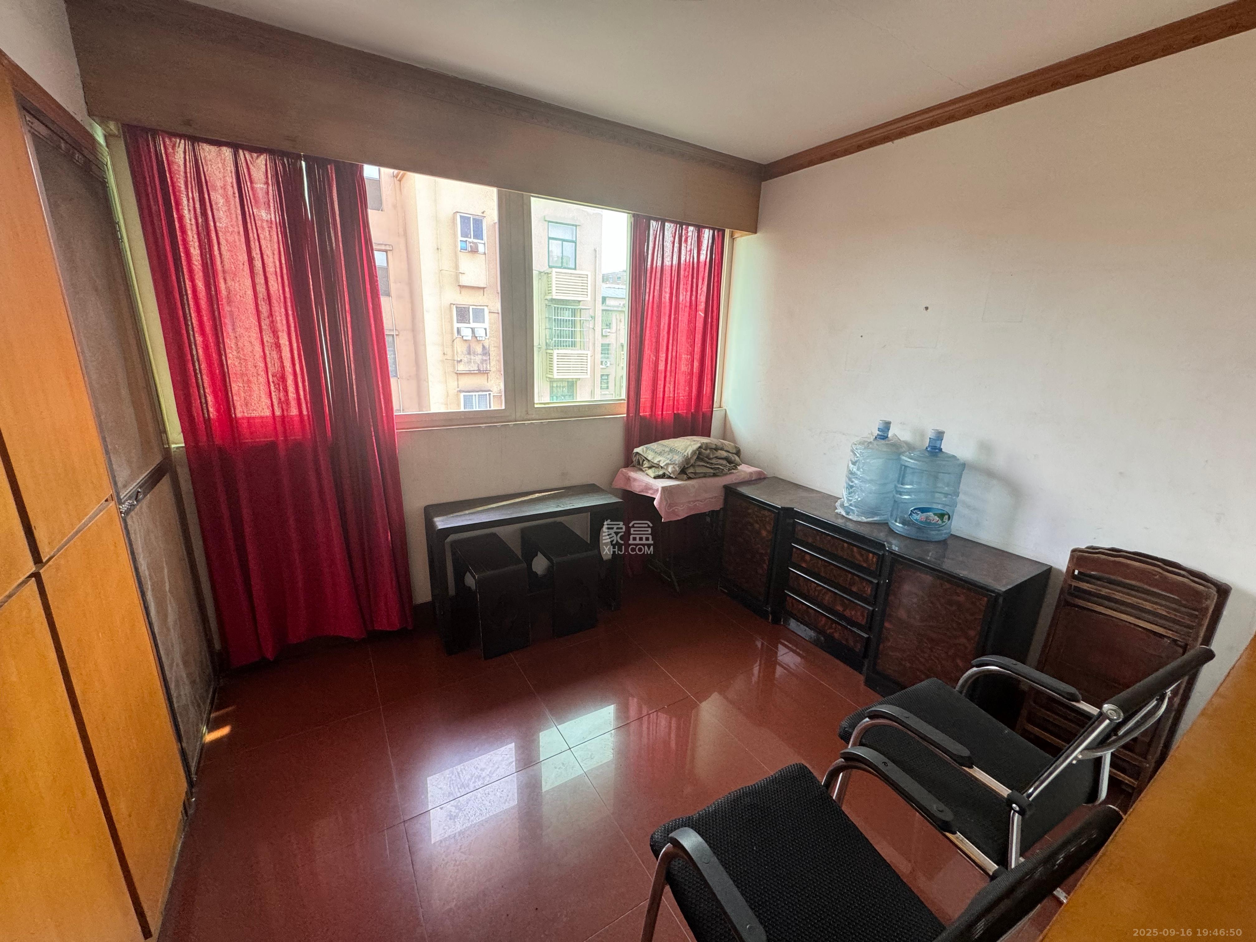 杜家塘小区  2室2厅1卫    1800.0元/月室内图