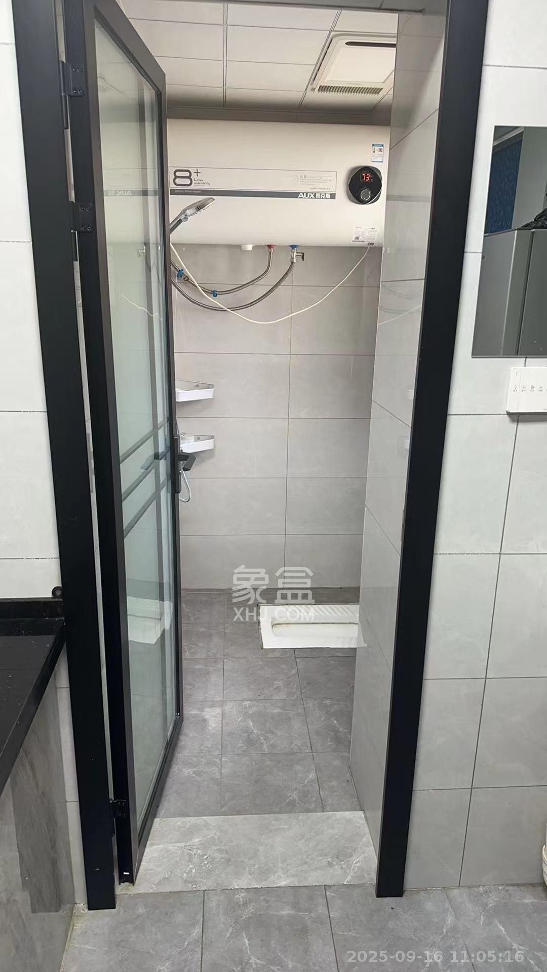 金南家园三期 1室1厅1卫 1300.0元/月 金南家园三期 1室1厅1卫 1300.0元/月室内图