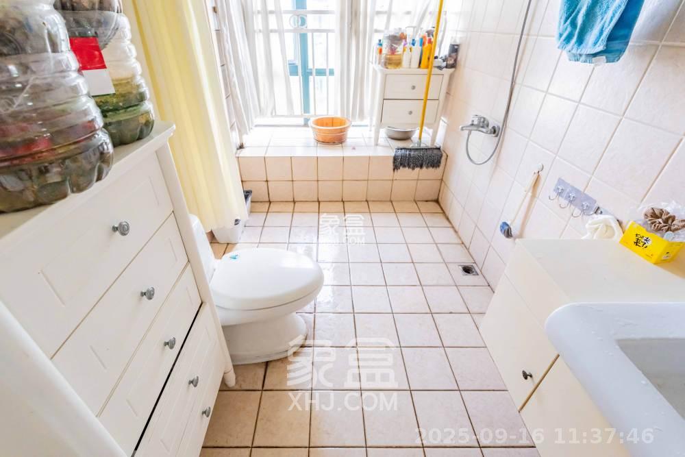 华盛新外滩 4室2厅2卫 5500.0元/月 华盛新外滩 4室2厅2卫 5500.0元/月室内图