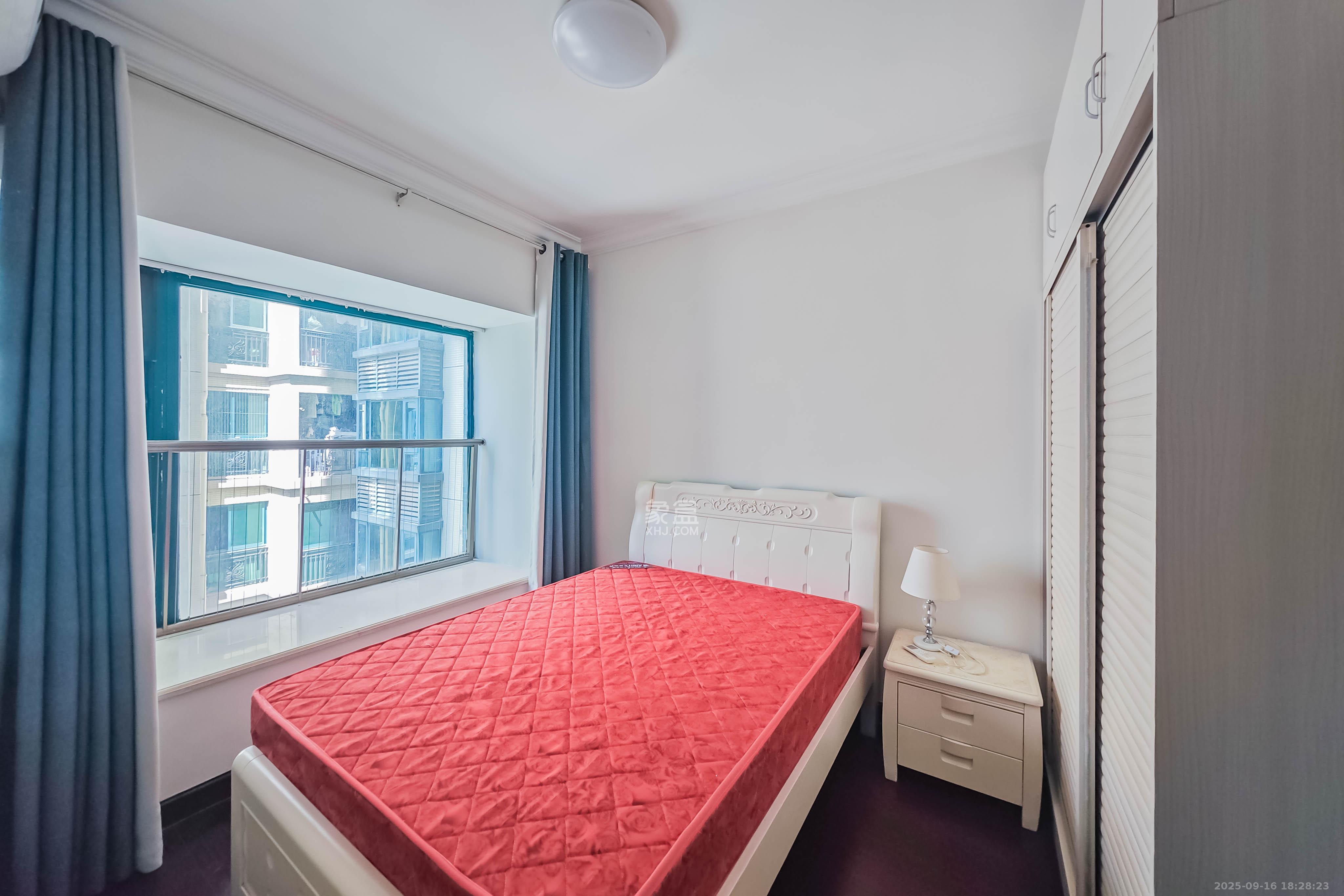 恒大绿洲 3室2厅2卫 119.99万 恒大绿洲 3室2厅2卫 119.99万卧室