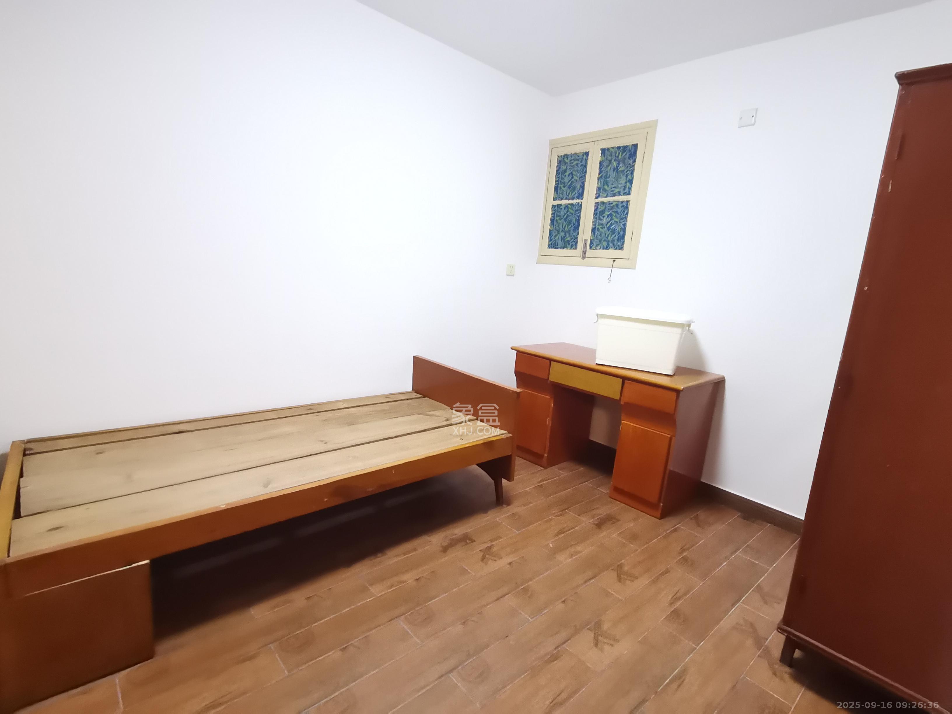 下民航宿舍 3室1厅1卫 1600.0元/月 下民航宿舍 3室1厅1卫 1600.0元/月室内图