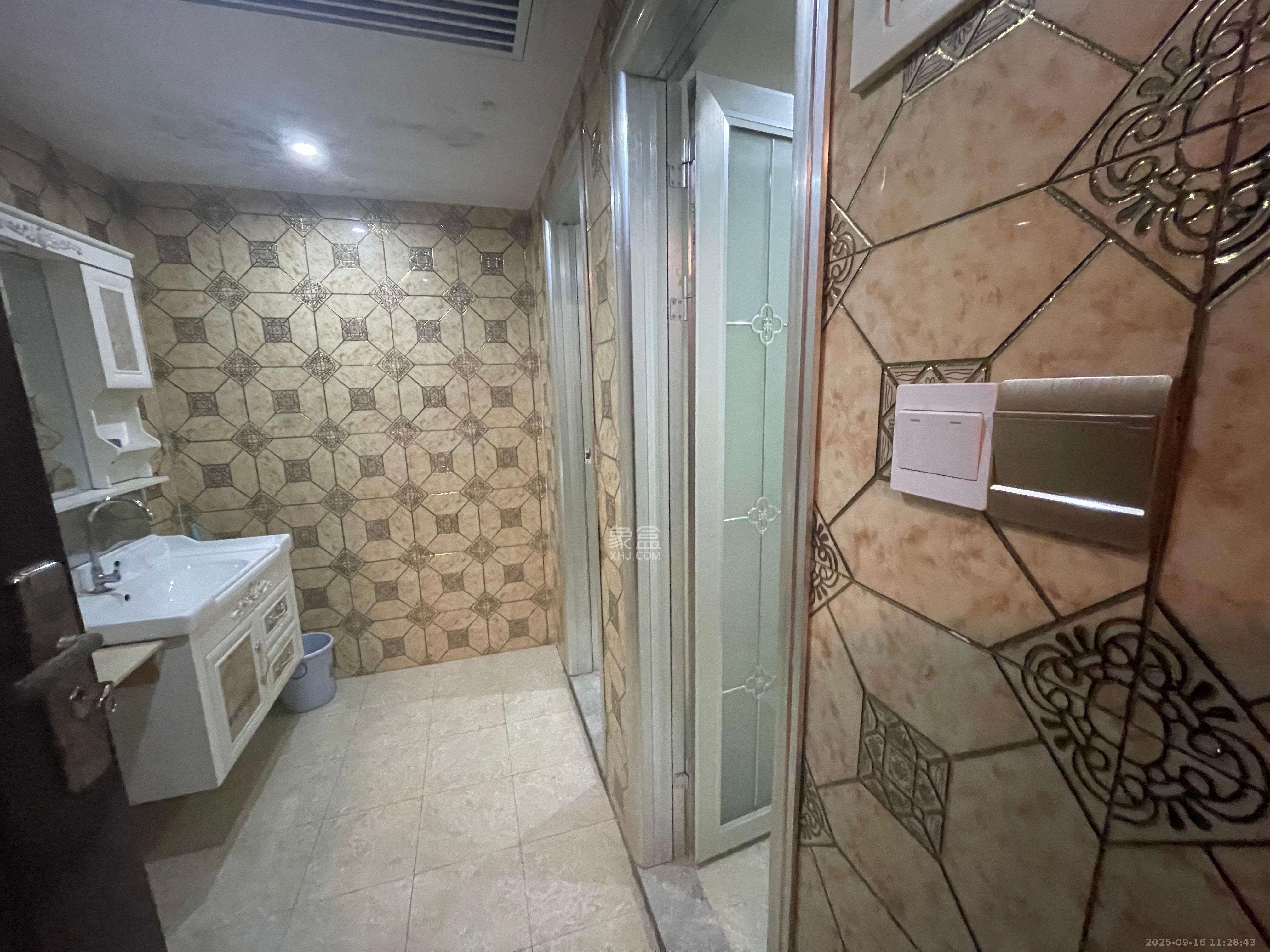 保利国际广场  1室1厅1卫    5500.0元/月室内图