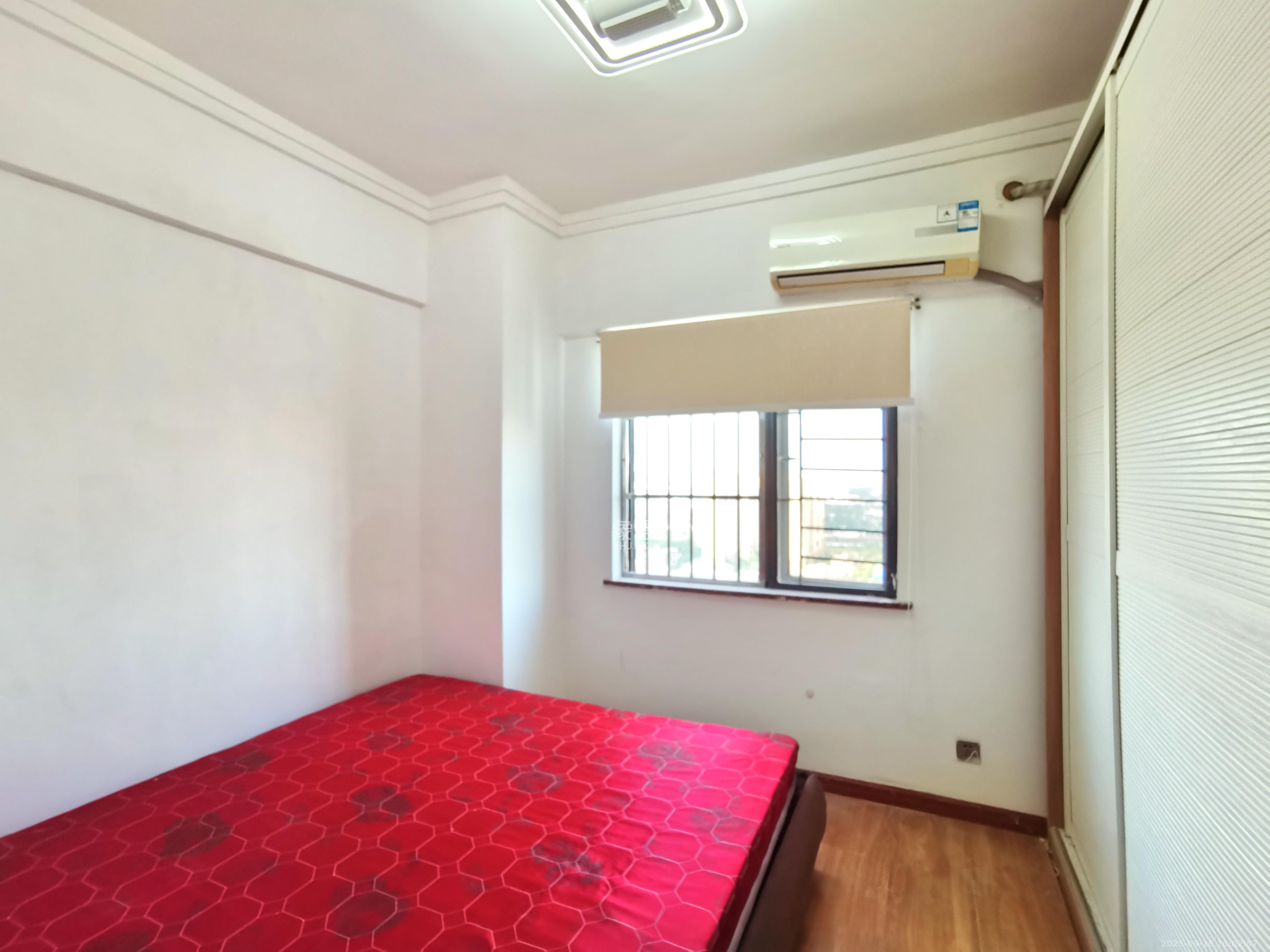 极目楚天 2室2厅1卫 2200.0元/月 极目楚天 2室2厅1卫 2200.0元/月室内图