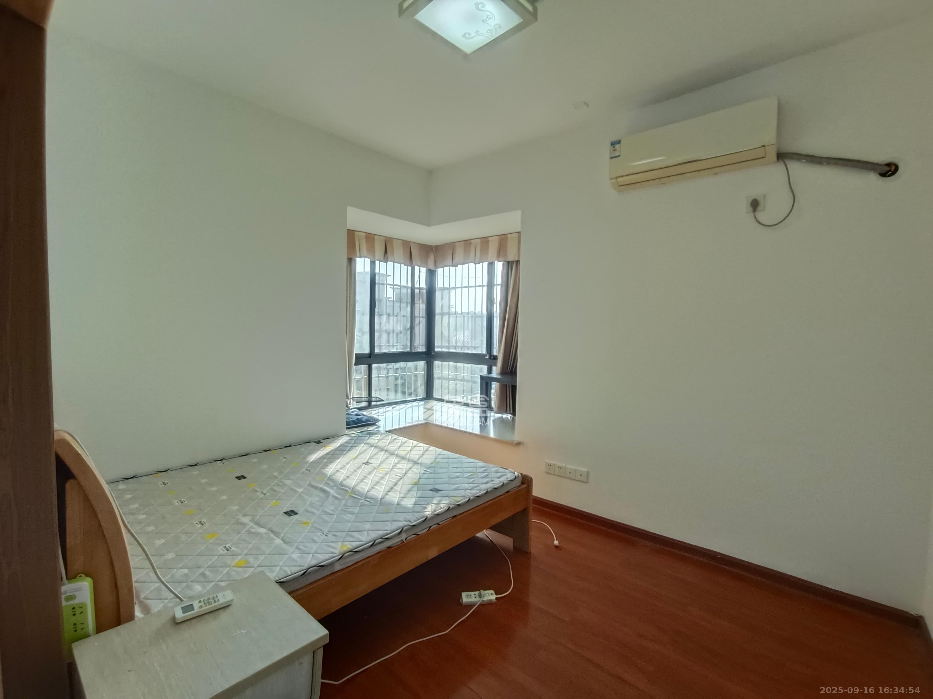 湘诚嘉园 3室2厅2卫 3000.0元/月 湘诚嘉园 3室2厅2卫 3000.0元/月室内图