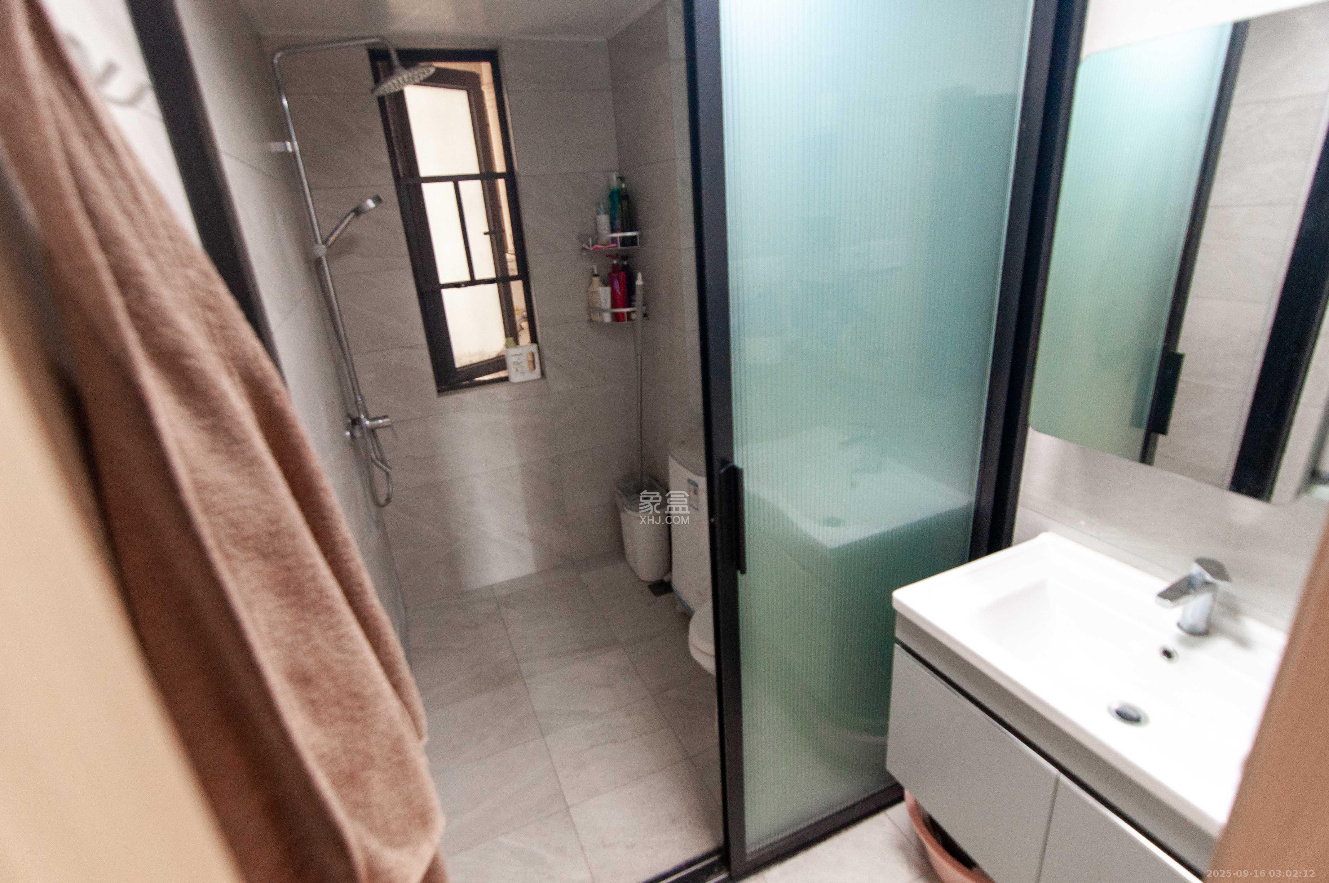 卓越浅水湾 3室2厅2卫 116.8万 卓越浅水湾 3室2厅2卫 116.8万卫生间