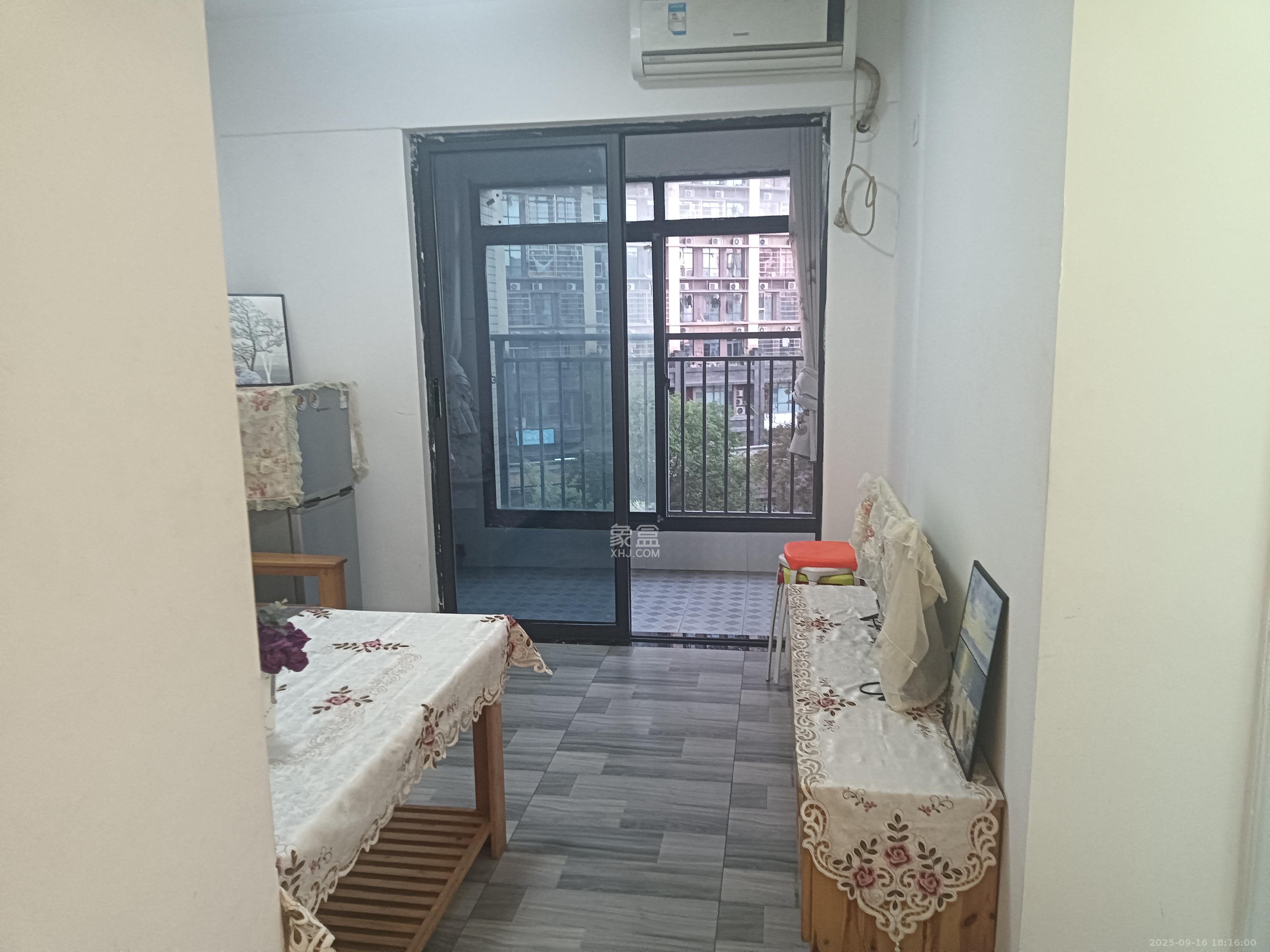 叠彩兰亭 2室1厅1卫 1900.0元/月 叠彩兰亭 2室1厅1卫 1900.0元/月室内图